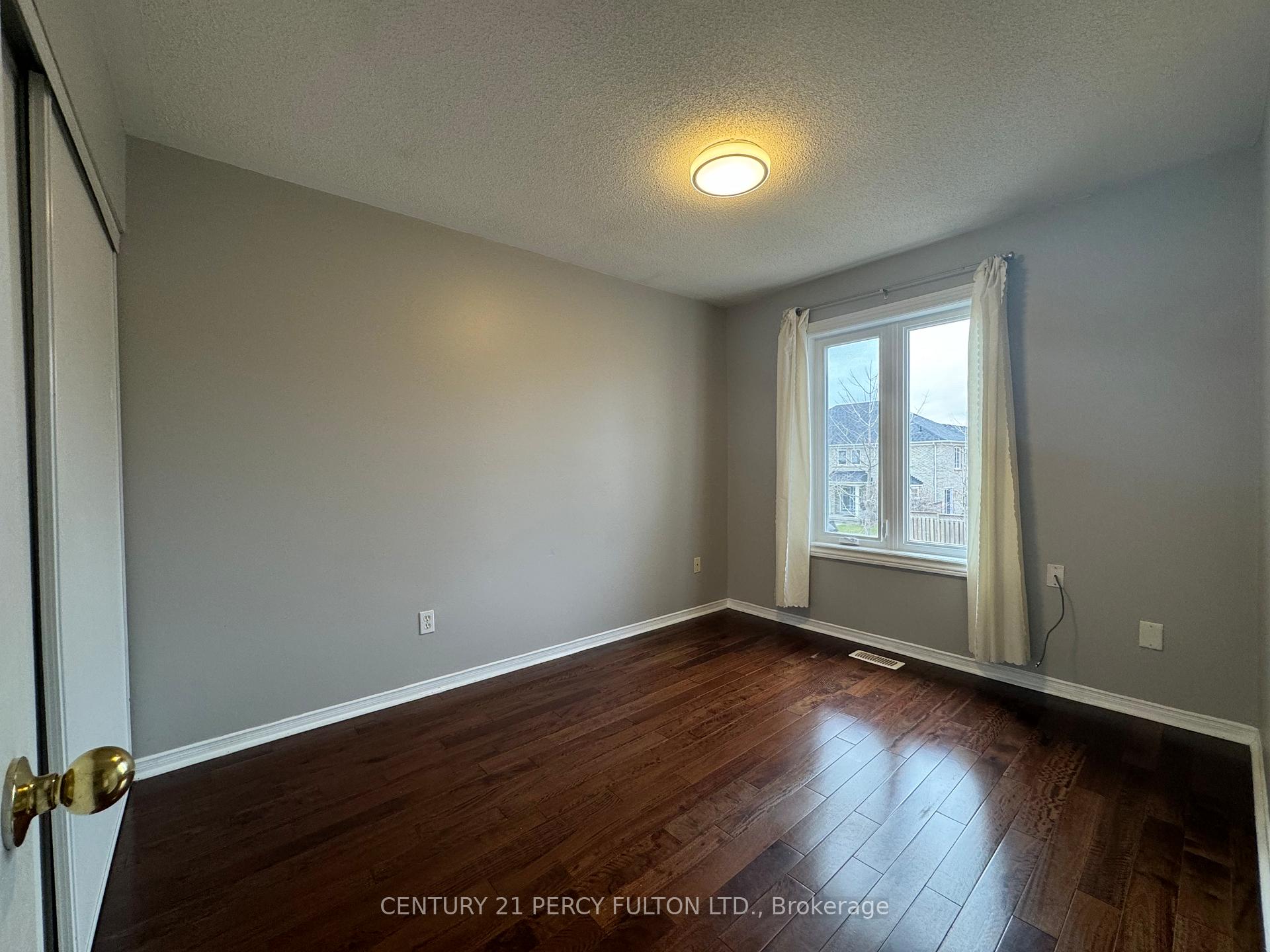 Photo 19 of 66 Tincomb Crescent, Whitby, Pringle Creek — HOMEH