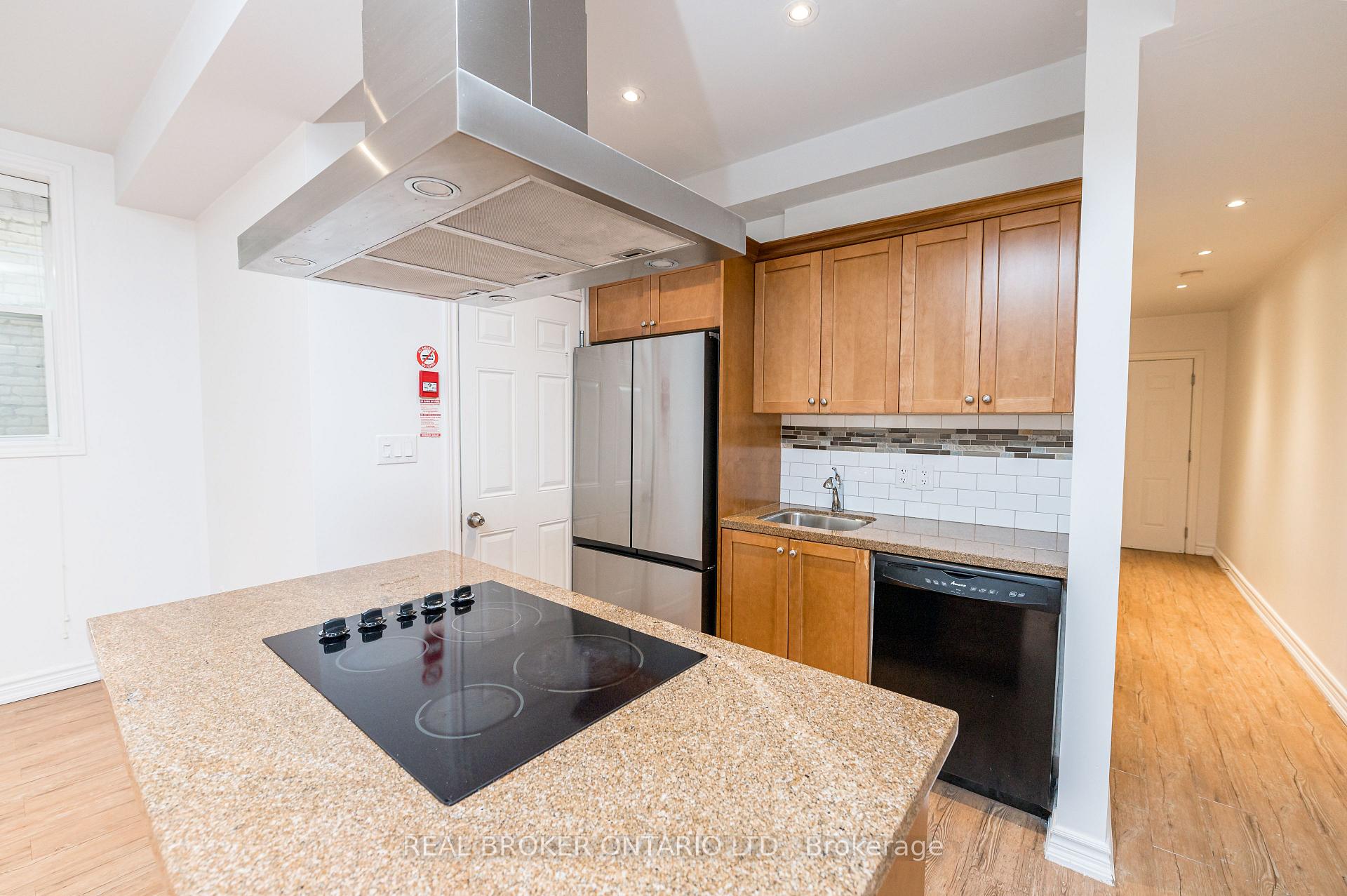 Photo 1 of Unit 3, 85 Beech Avenue, Toronto, The Beaches — HOMEH