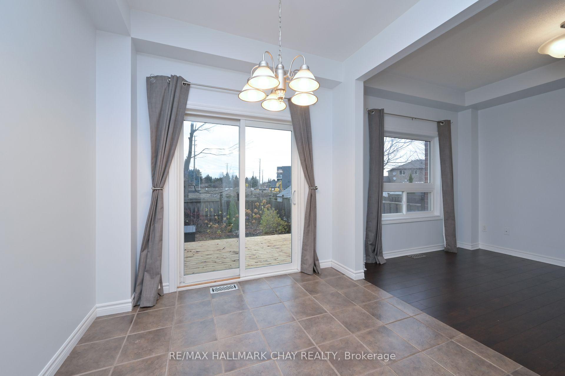 Photo 10 of 22 Claudio Crescent, Barrie, Ardagh — HOMEH