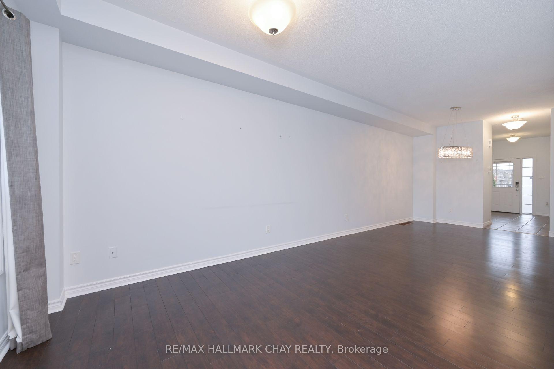 Photo 11 of 22 Claudio Crescent, Barrie, Ardagh — HOMEH