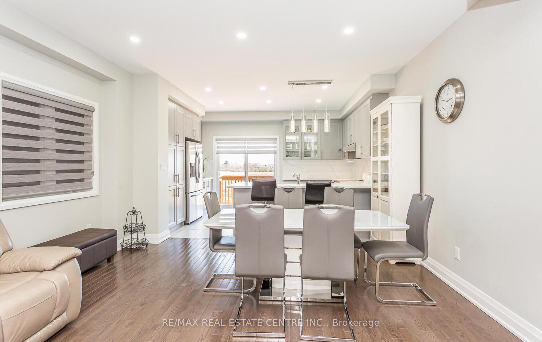 Photo 6 of 3 Dalbeattie Drive, Brampton, Bram West — HOMEH