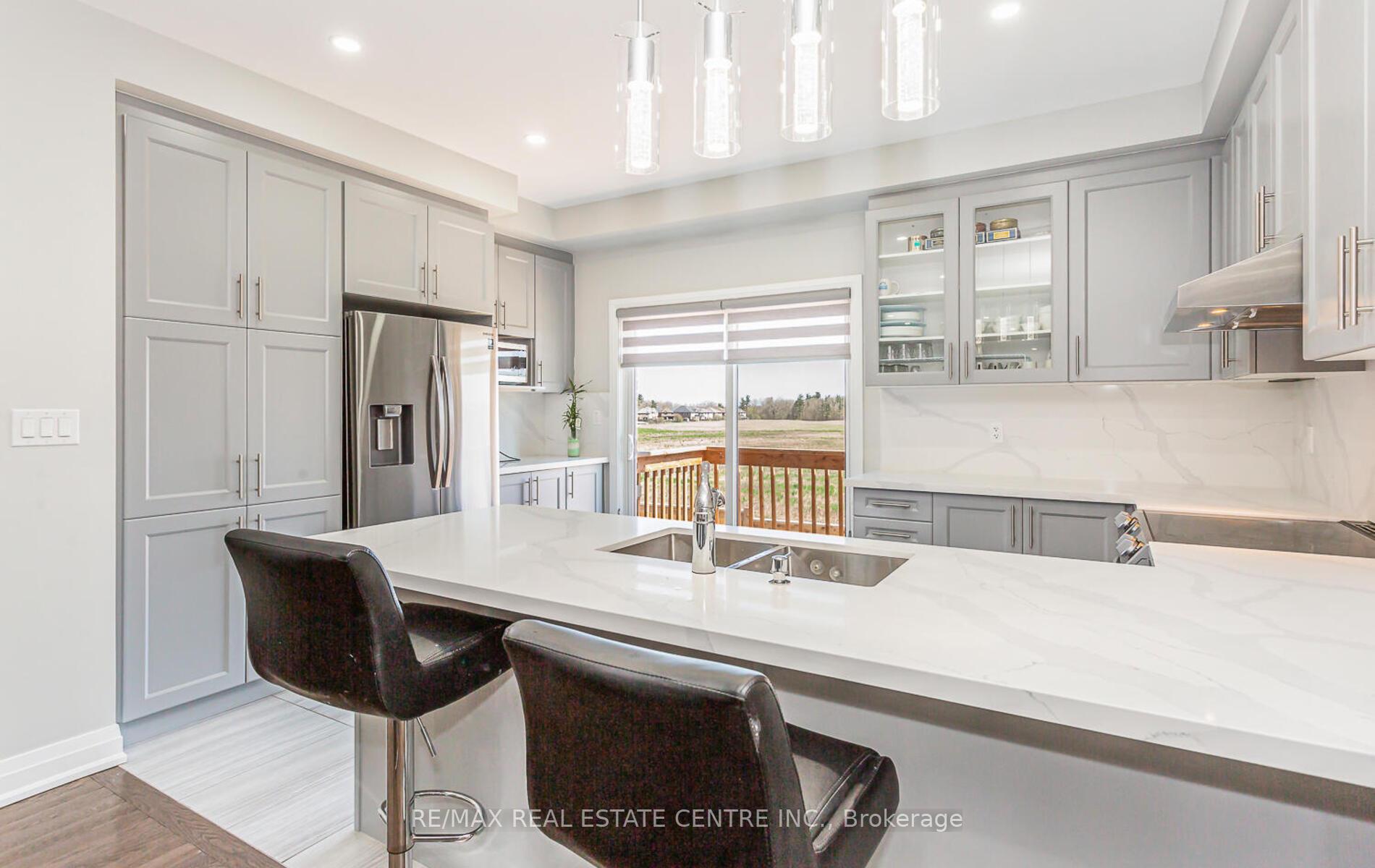 Photo 16 of 3 Dalbeattie Drive, Brampton, Bram West — HOMEH