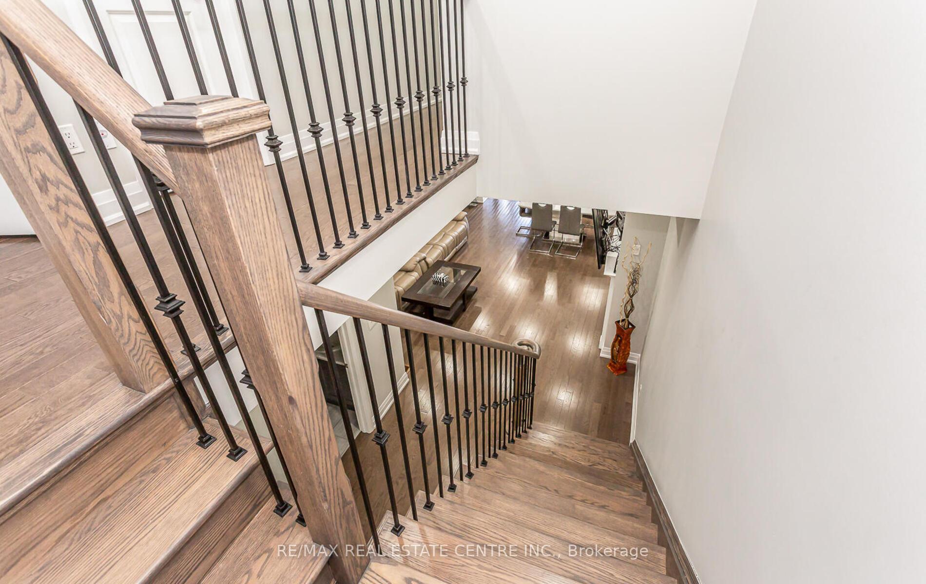 Photo 36 of 3 Dalbeattie Drive, Brampton, Bram West — HOMEH