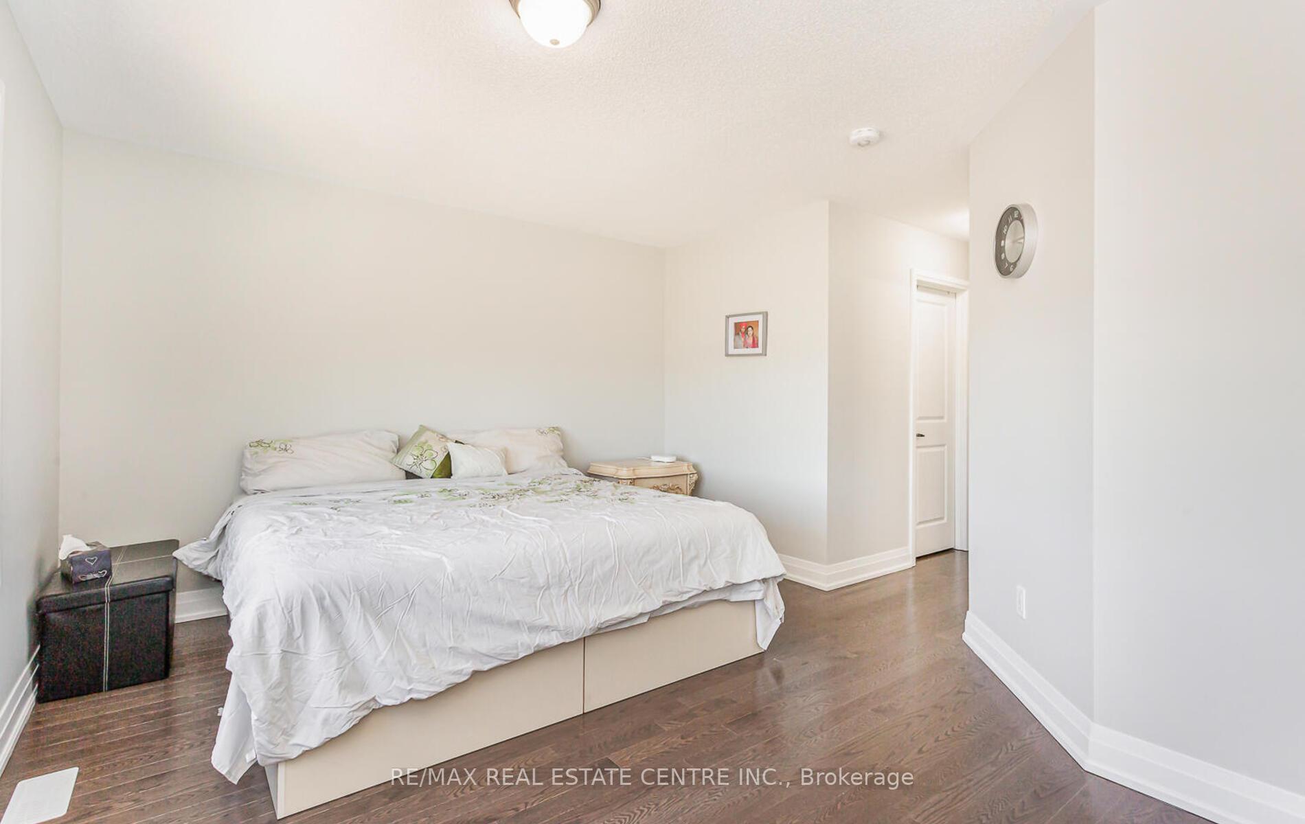 Photo 23 of 3 Dalbeattie Drive, Brampton, Bram West — HOMEH