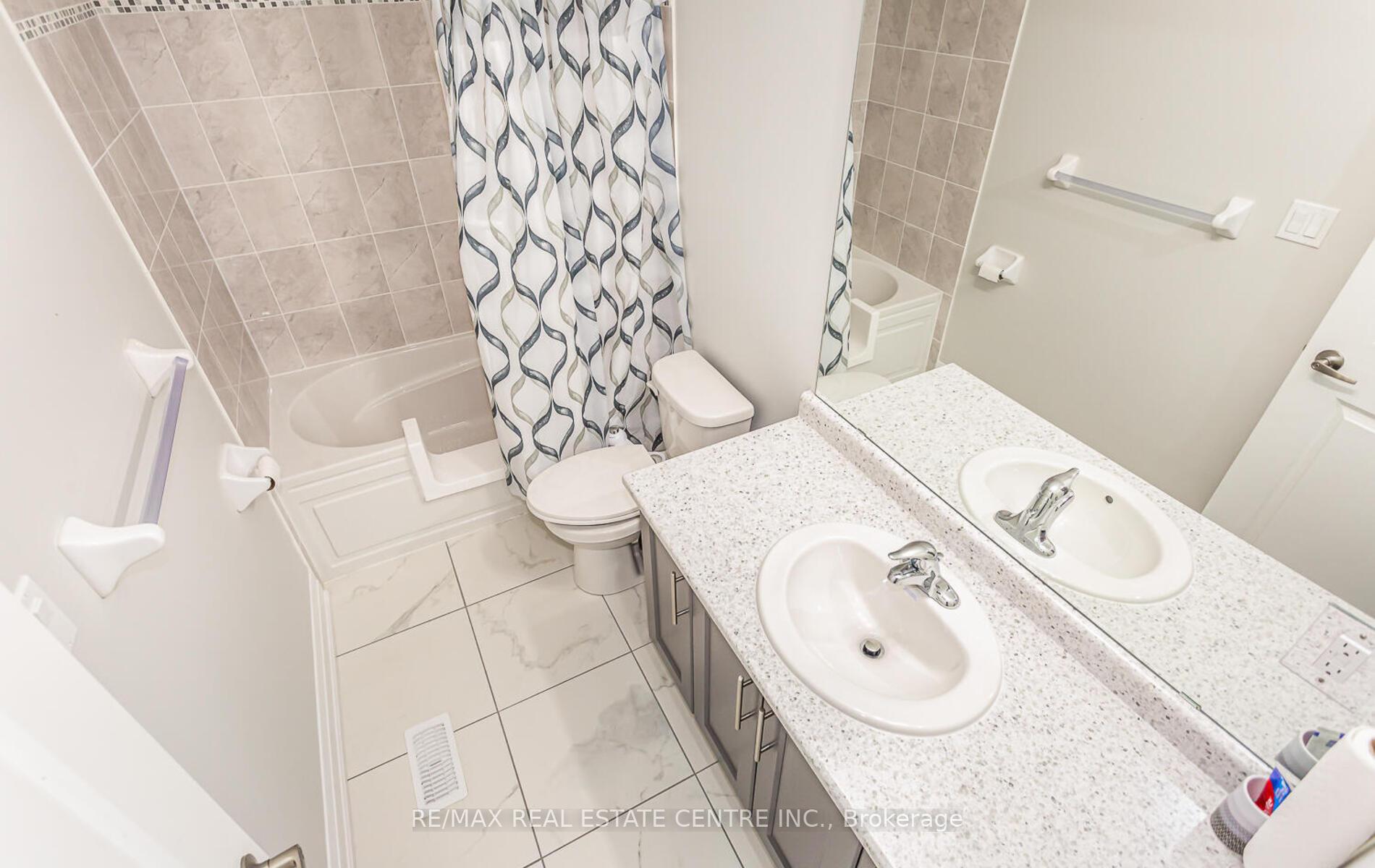 Photo 37 of 3 Dalbeattie Drive, Brampton, Bram West — HOMEH