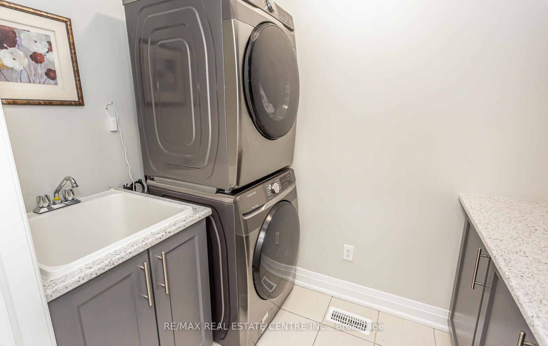 Photo 40 of 3 Dalbeattie Drive, Brampton, Bram West — HOMEH