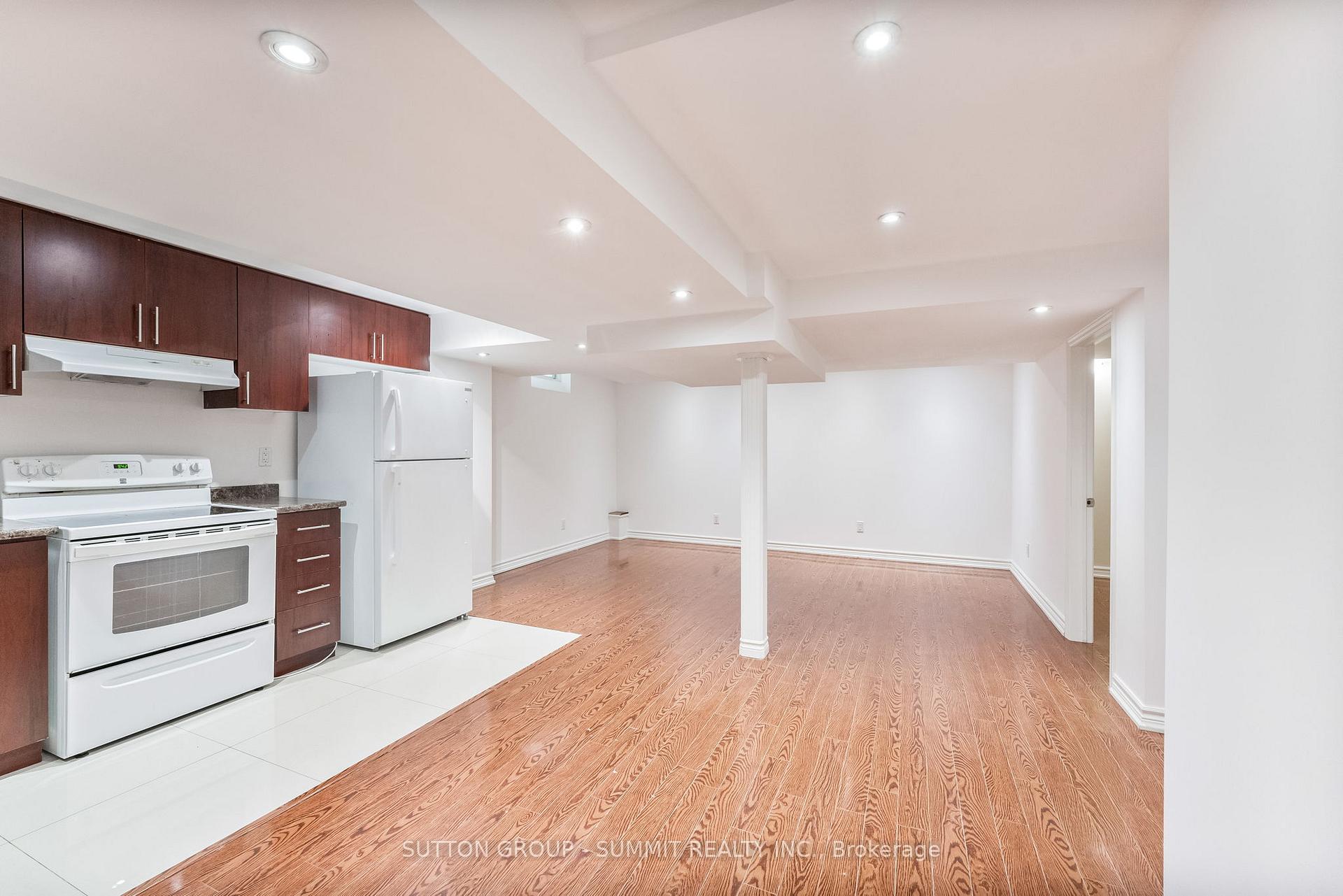 Photo 10 of 6 Rockrose Drive, Brampton, Sandringham-Wellington — HOMEH