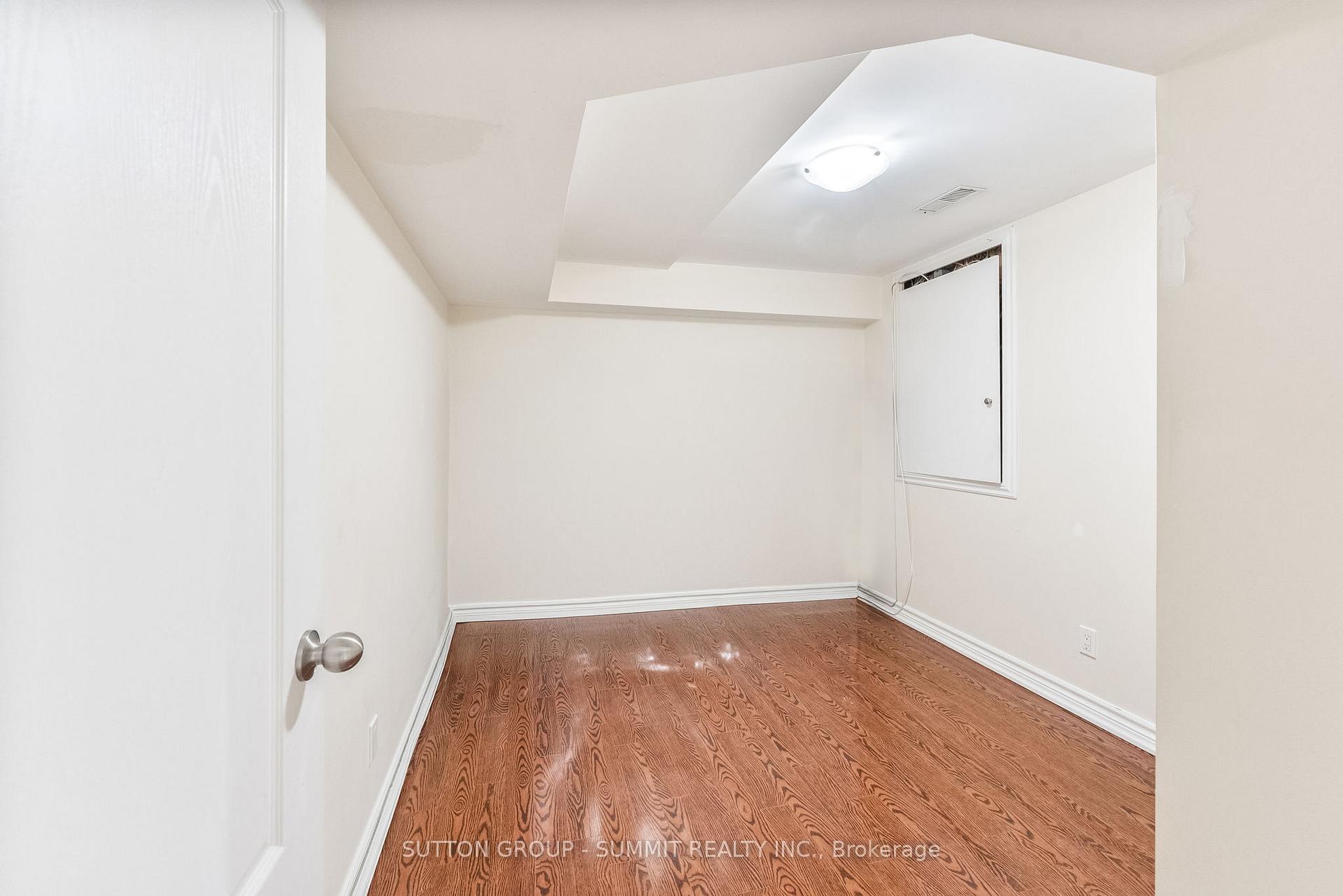 Photo 9 of 6 Rockrose Drive, Brampton, Sandringham-Wellington — HOMEH