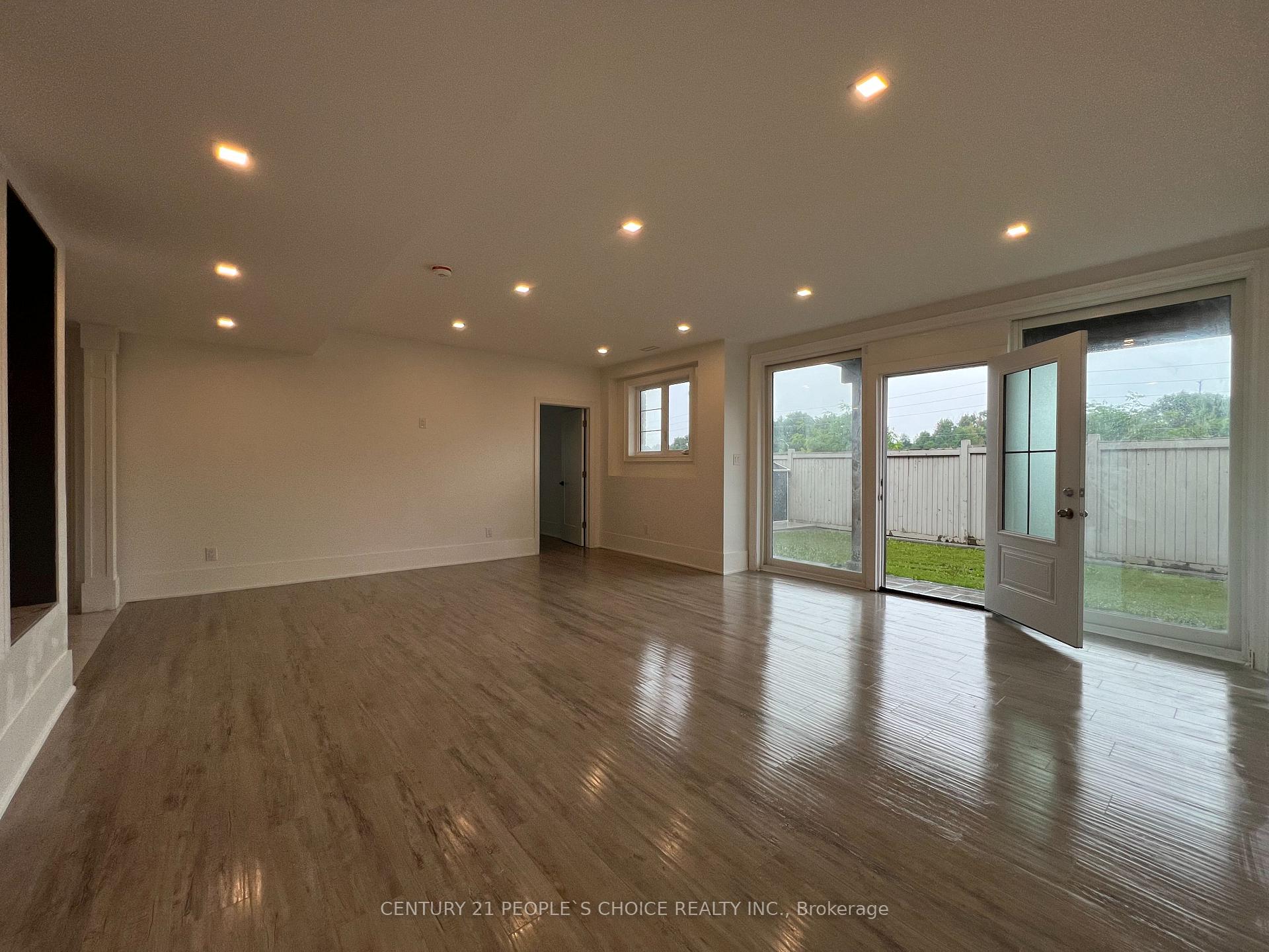 Photo 4 of Unit BSMT, 54 Ridgepoint Road, Vaughan, Kleinburg — HOMEH