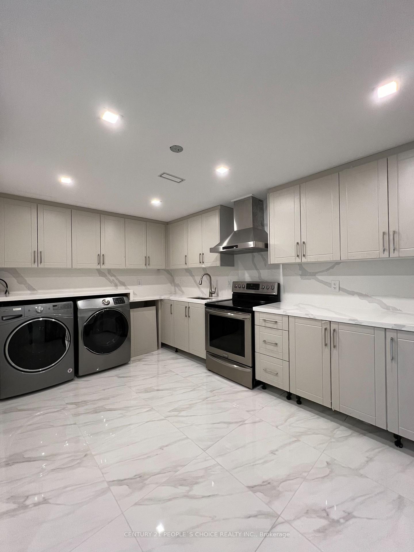 Photo 9 of Unit BSMT, 54 Ridgepoint Road, Vaughan, Kleinburg — HOMEH