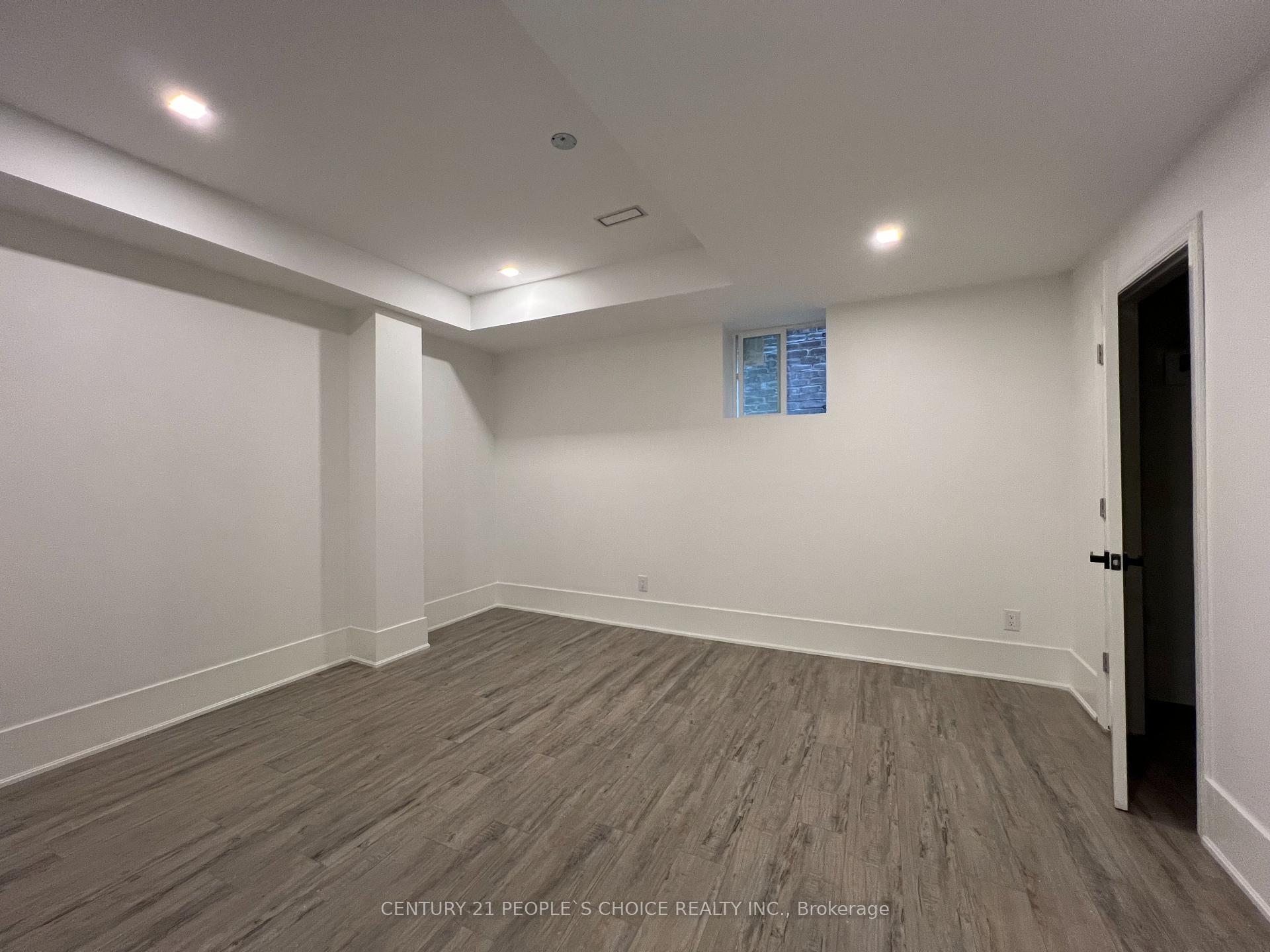 Photo 5 of Unit BSMT, 54 Ridgepoint Road, Vaughan, Kleinburg — HOMEH