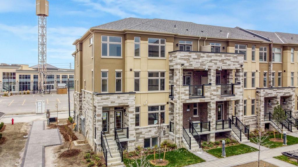 Front of Unit 14, 15 Fieldridge Crescent