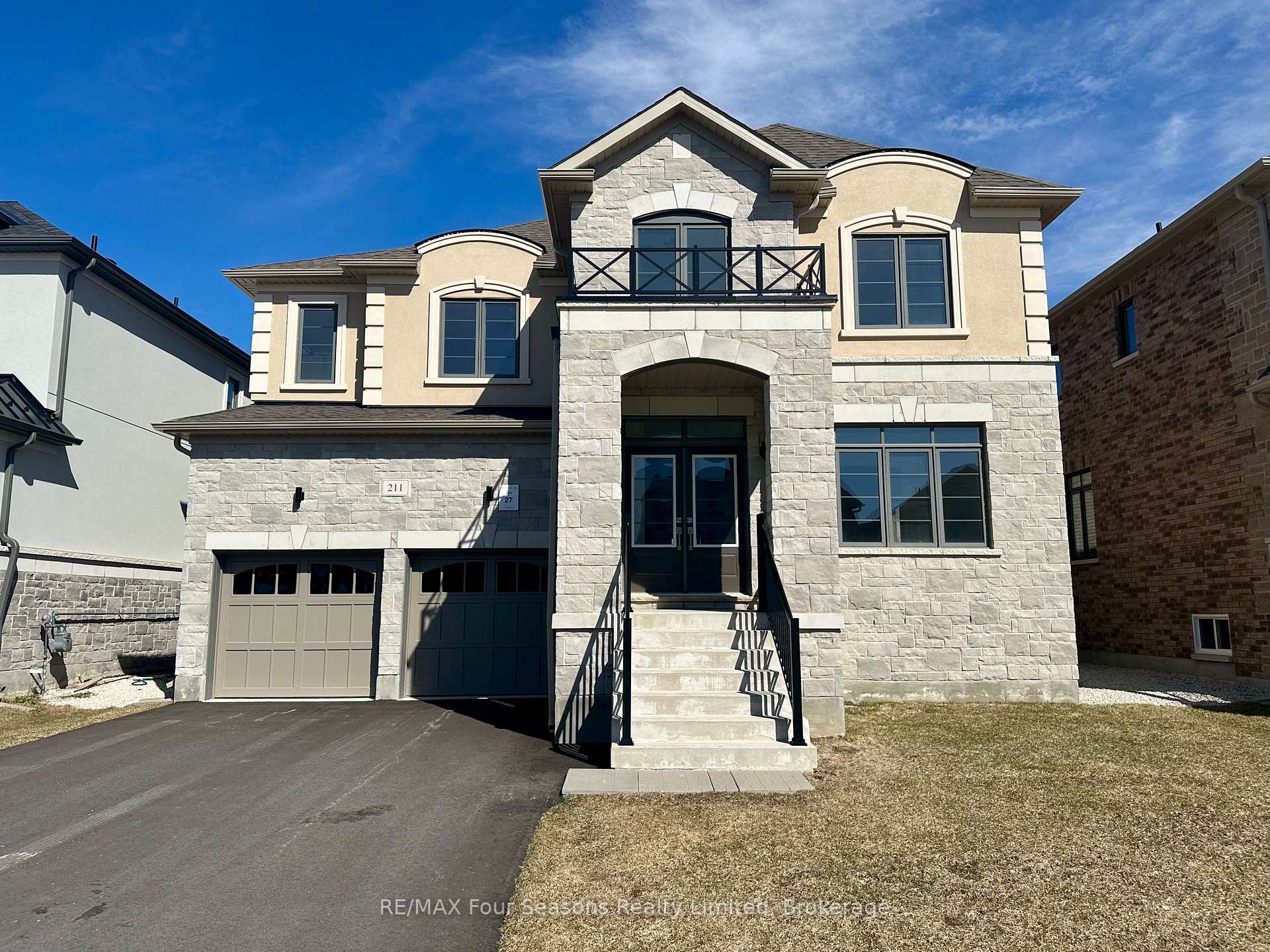 Front of 211 Stayner Street