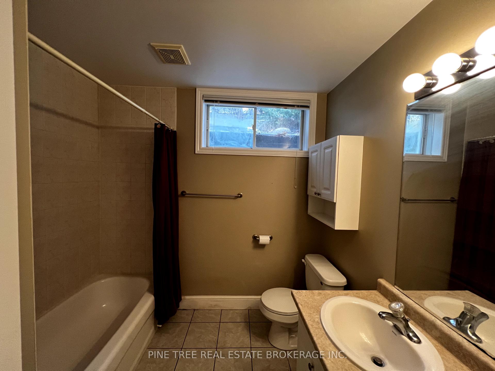 Photo 14 of Unit LOWER, 62 Lions Gate Boulevard, Barrie, Little Lake — HOMEH