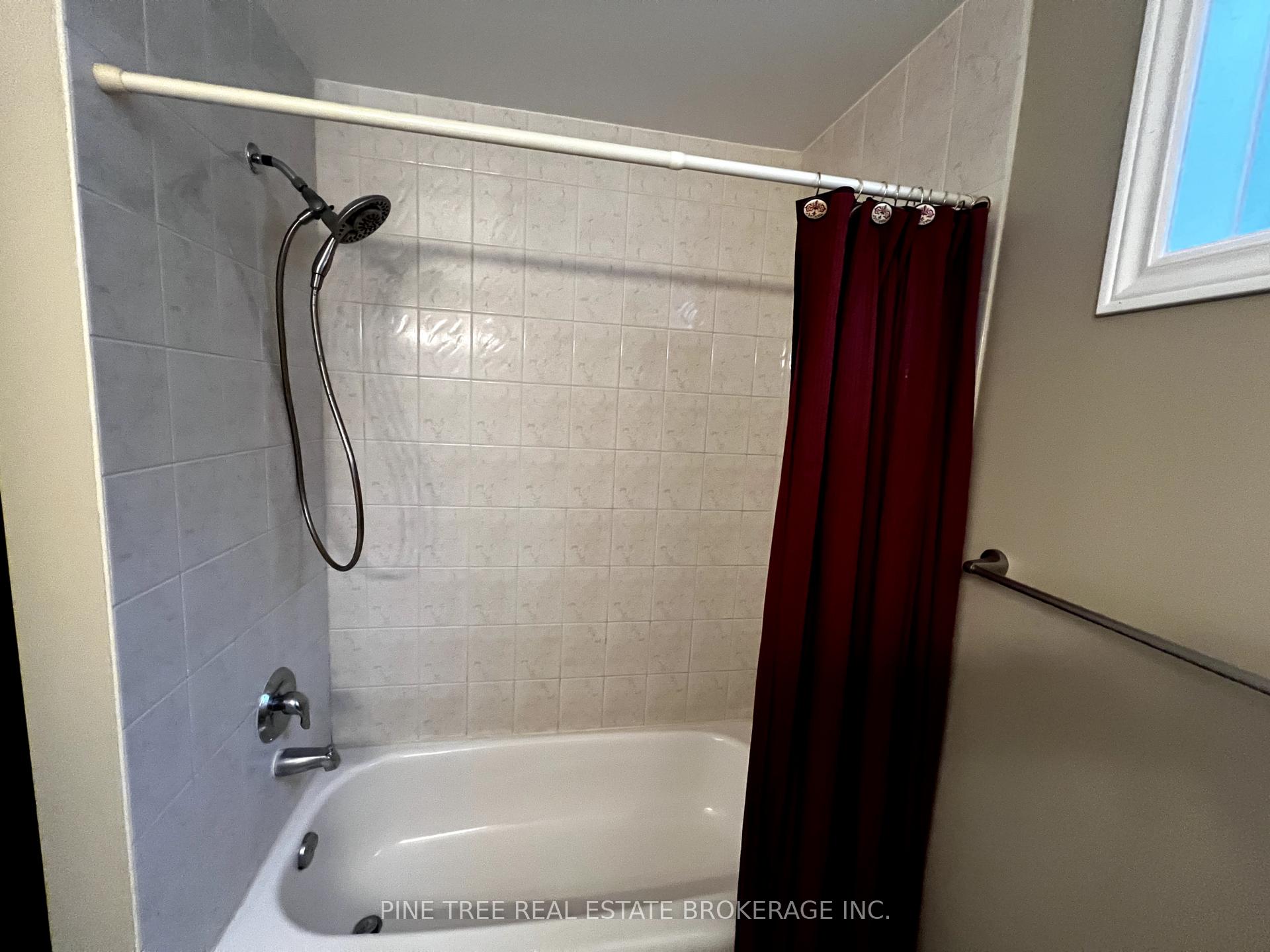 Photo 15 of Unit LOWER, 62 Lions Gate Boulevard, Barrie, Little Lake — HOMEH