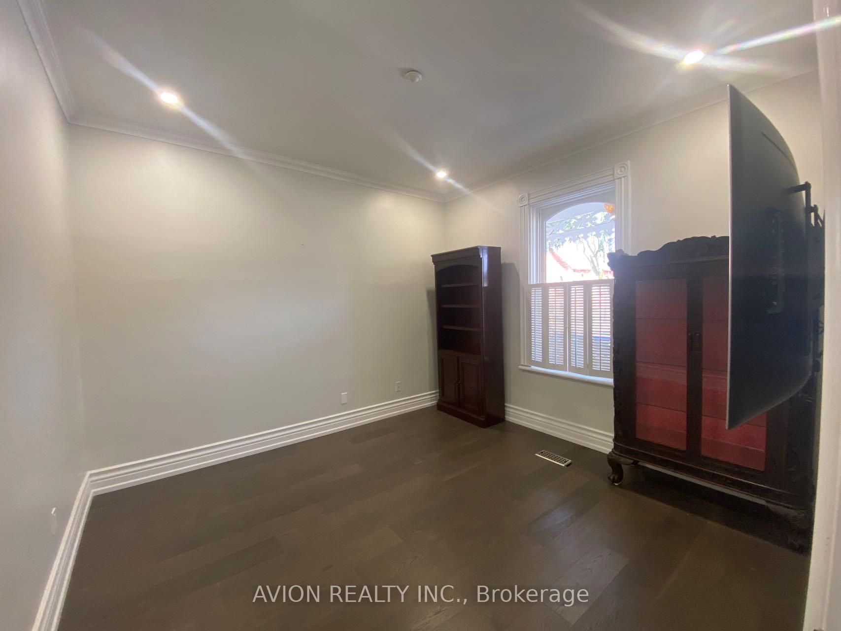 Photo 5 of Unit Front Unit, 126 Main Street, Markham, Unionville — HOMEH