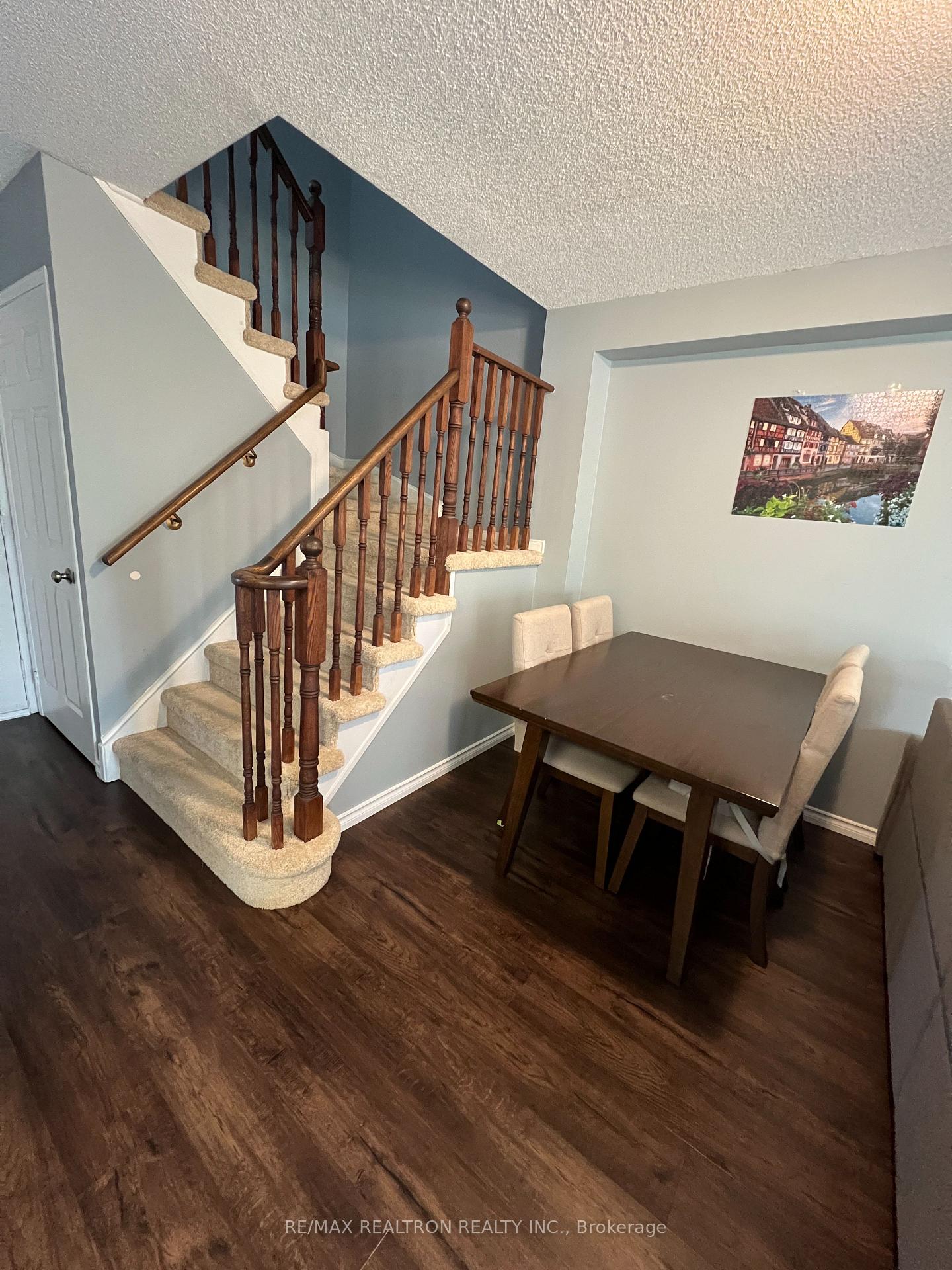 Photo 4 of 88 Leslie Avenue, Barrie, Holly — HOMEH