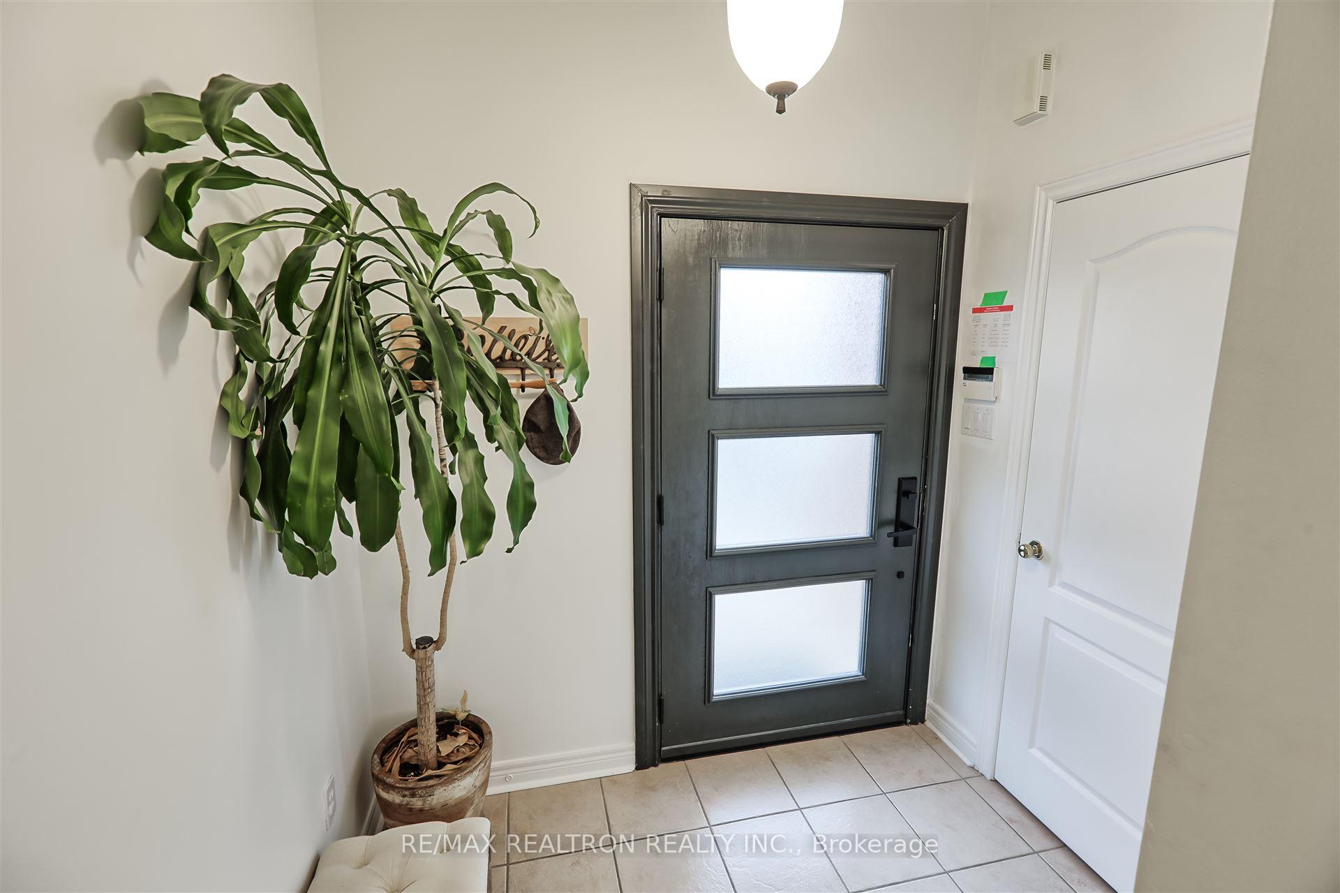 Photo 3 of Unit Upper, 23 Sewells Lane, Brampton, Fletcher's Meadow — HOMEH