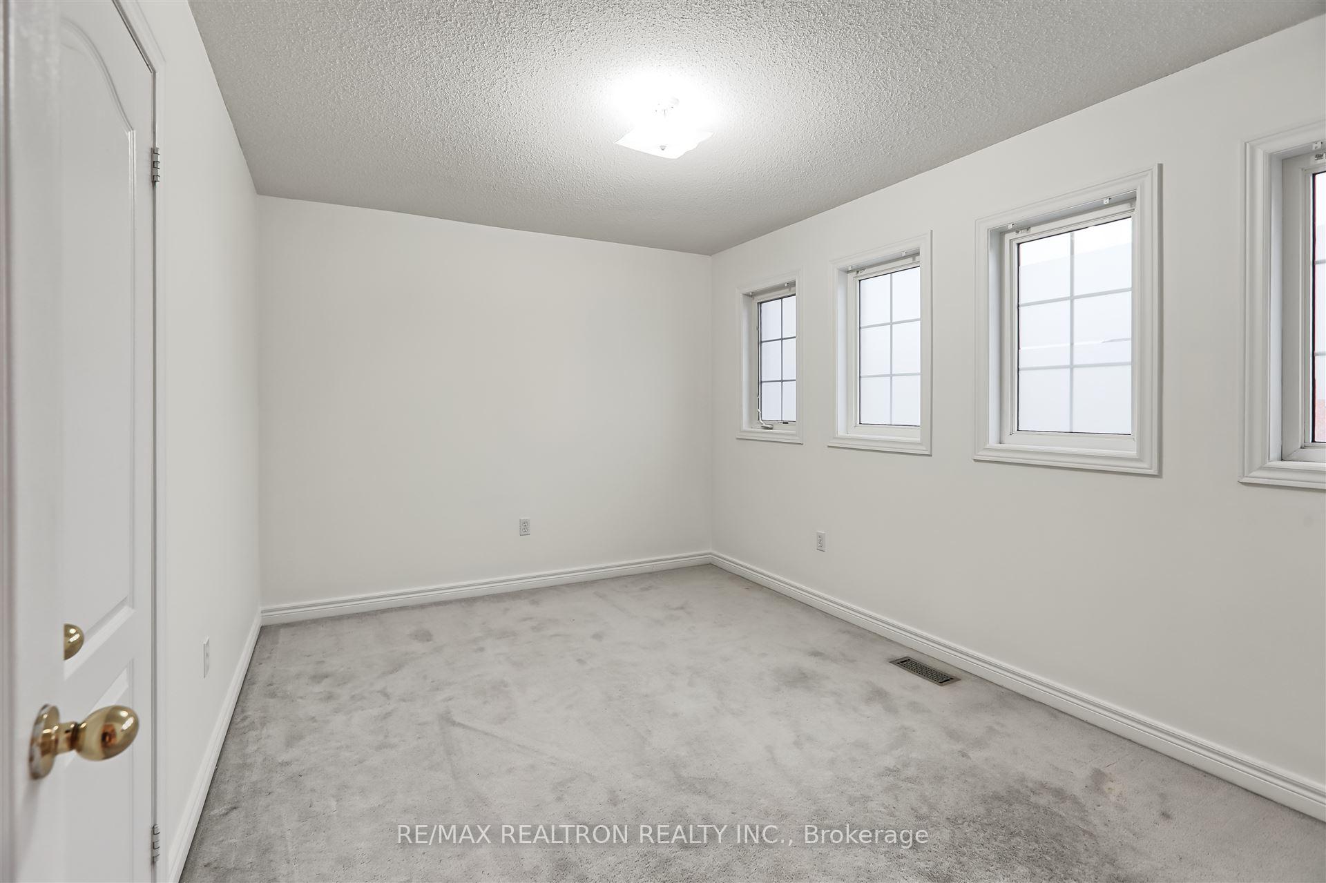 Photo 14 of Unit Upper, 23 Sewells Lane, Brampton, Fletcher's Meadow — HOMEH