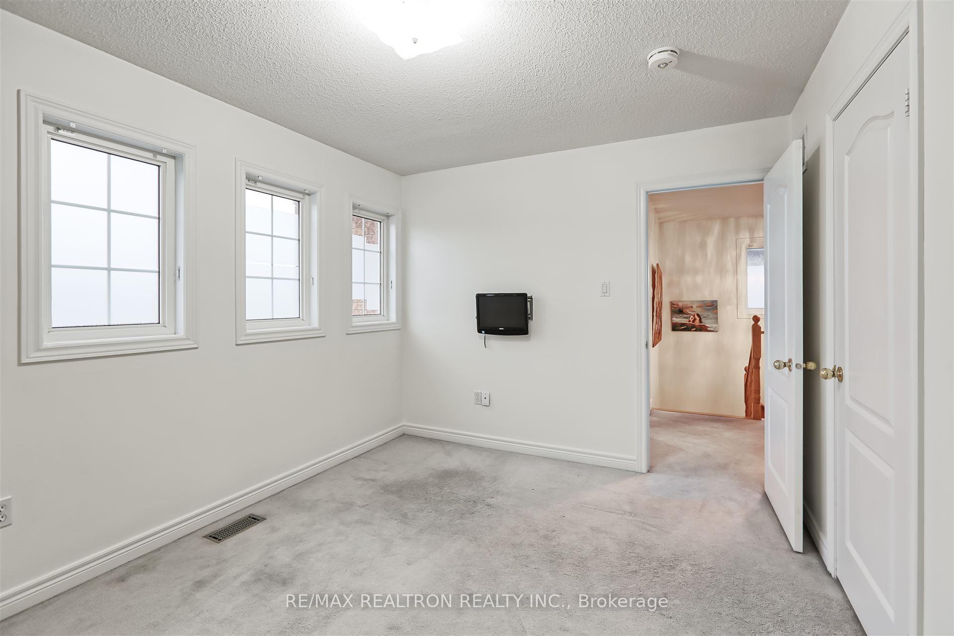 Photo 13 of Unit Upper, 23 Sewells Lane, Brampton, Fletcher's Meadow — HOMEH