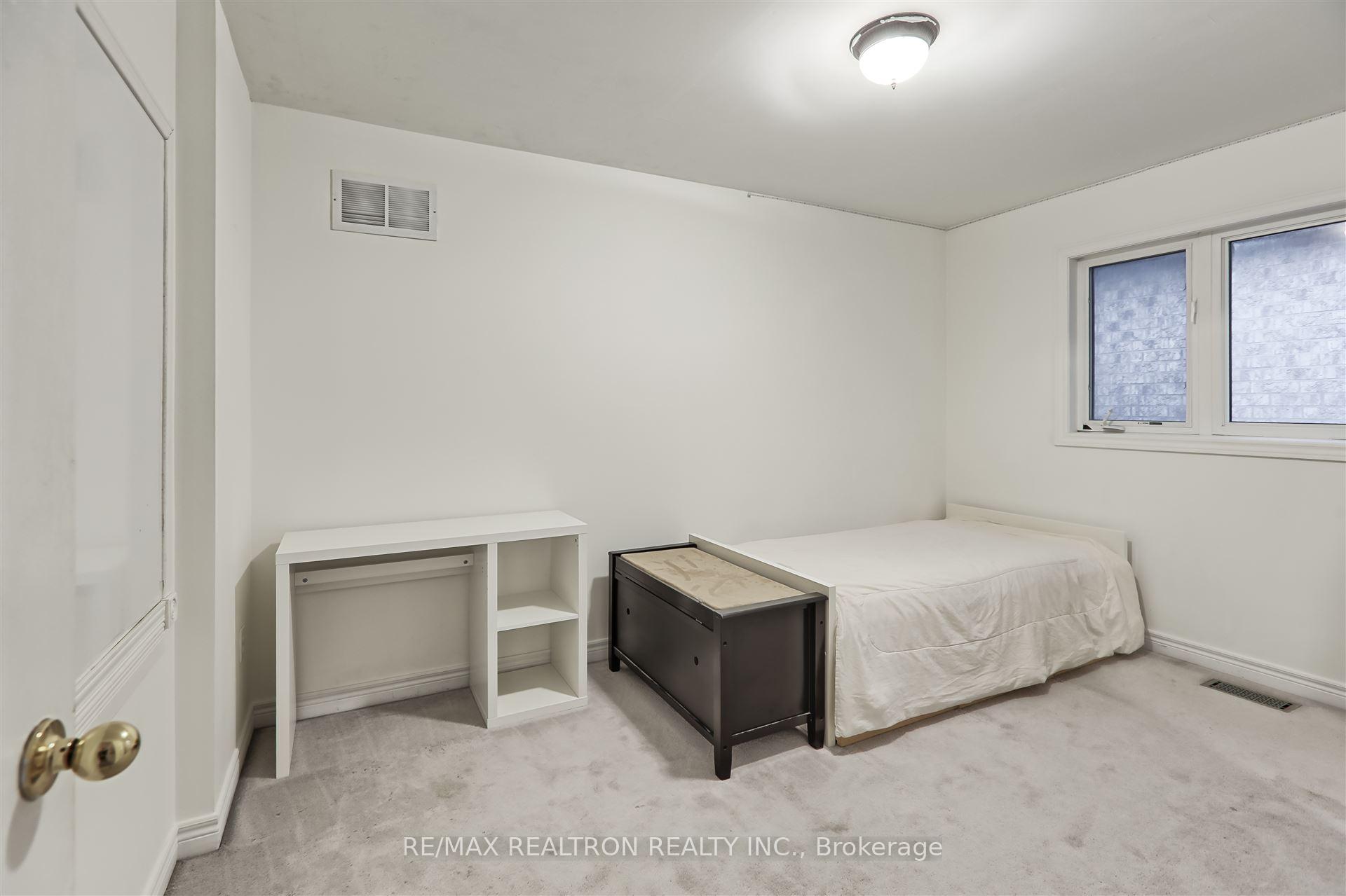 Photo 22 of Unit Upper, 23 Sewells Lane, Brampton, Fletcher's Meadow — HOMEH