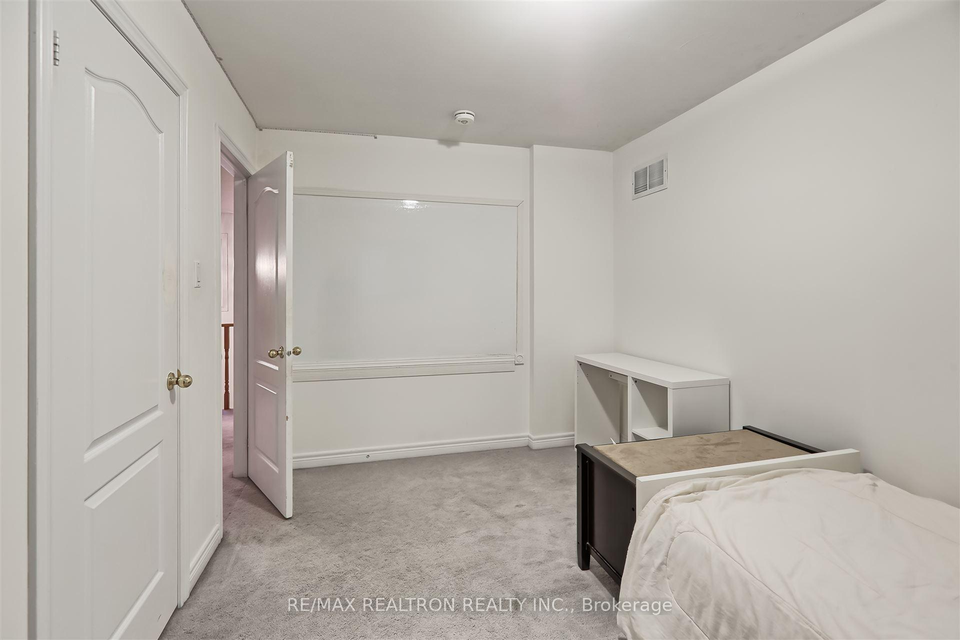 Photo 30 of Unit Upper, 23 Sewells Lane, Brampton, Fletcher's Meadow — HOMEH