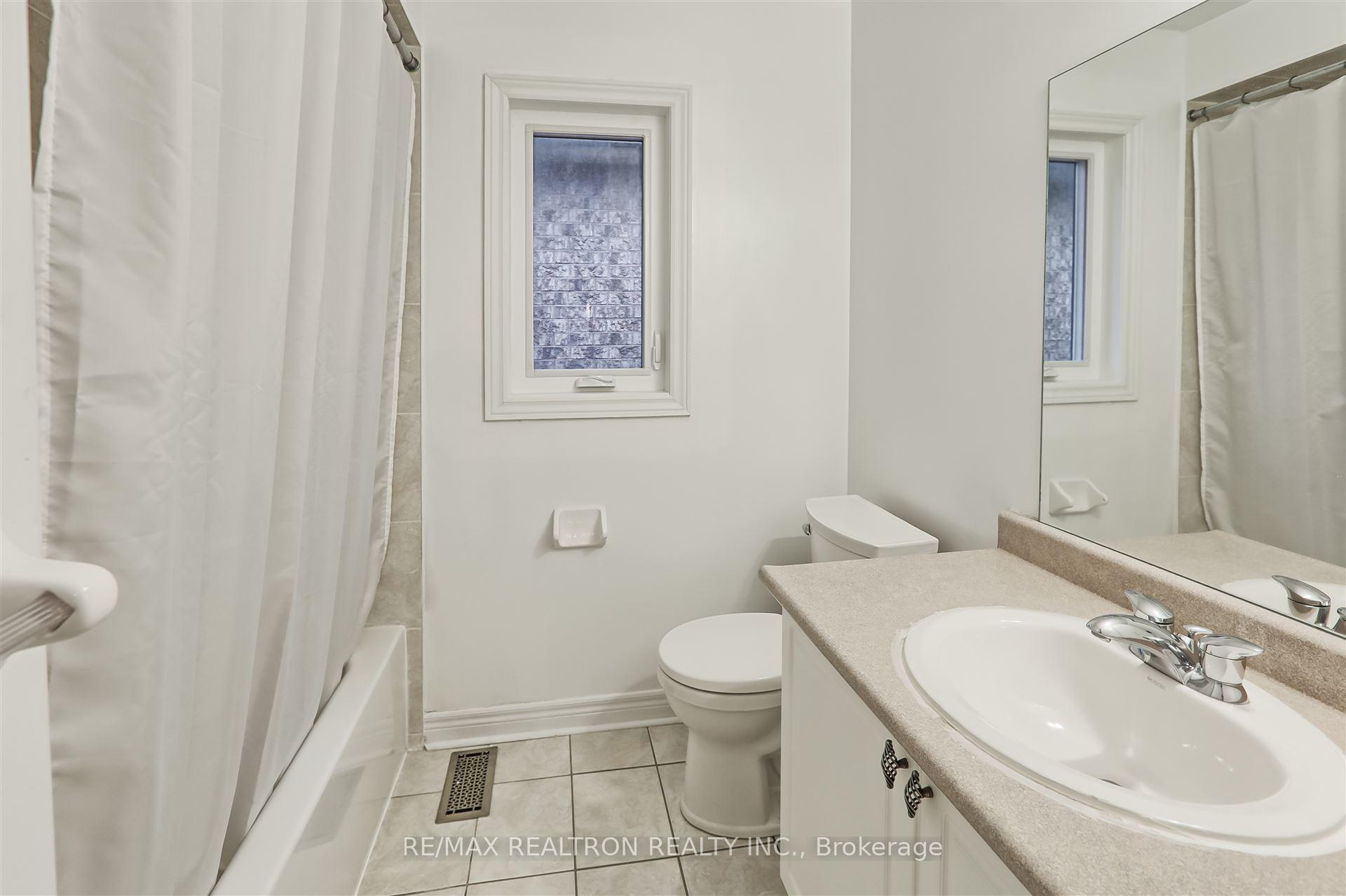 Photo 20 of Unit Upper, 23 Sewells Lane, Brampton, Fletcher's Meadow — HOMEH