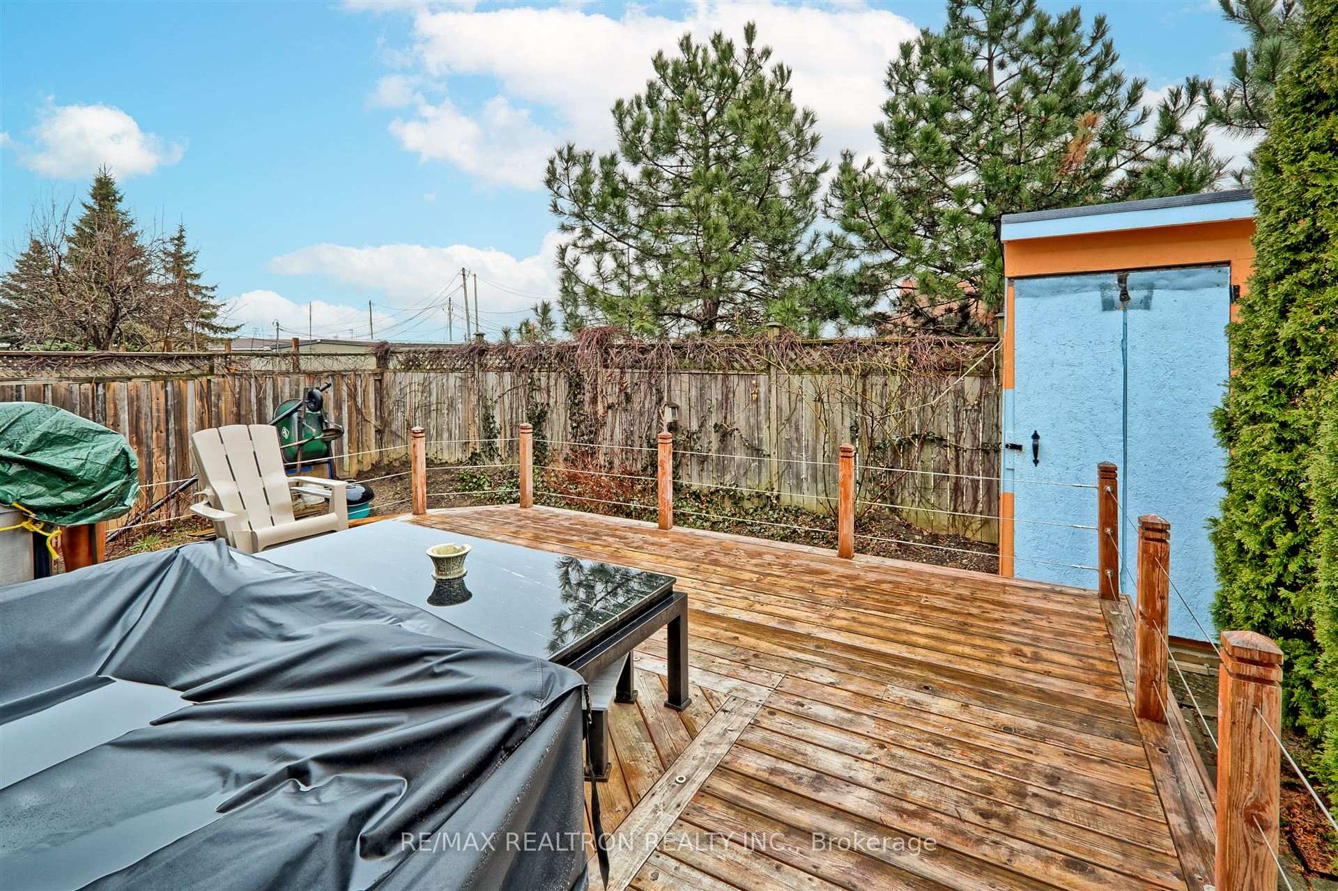 Photo 25 of Unit Upper, 23 Sewells Lane, Brampton, Fletcher's Meadow — HOMEH