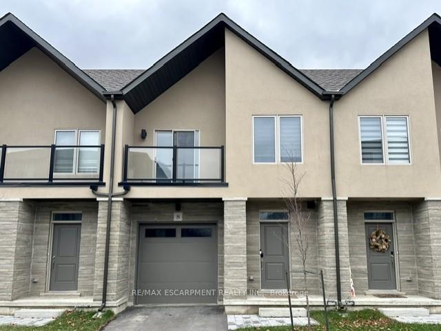 Photo 1 of 8 Bayberry Lane, Grimsby, Grimsby Escarpment — HOMEH
