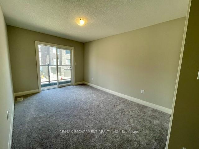 Photo 13 of 8 Bayberry Lane, Grimsby, Grimsby Escarpment — HOMEH
