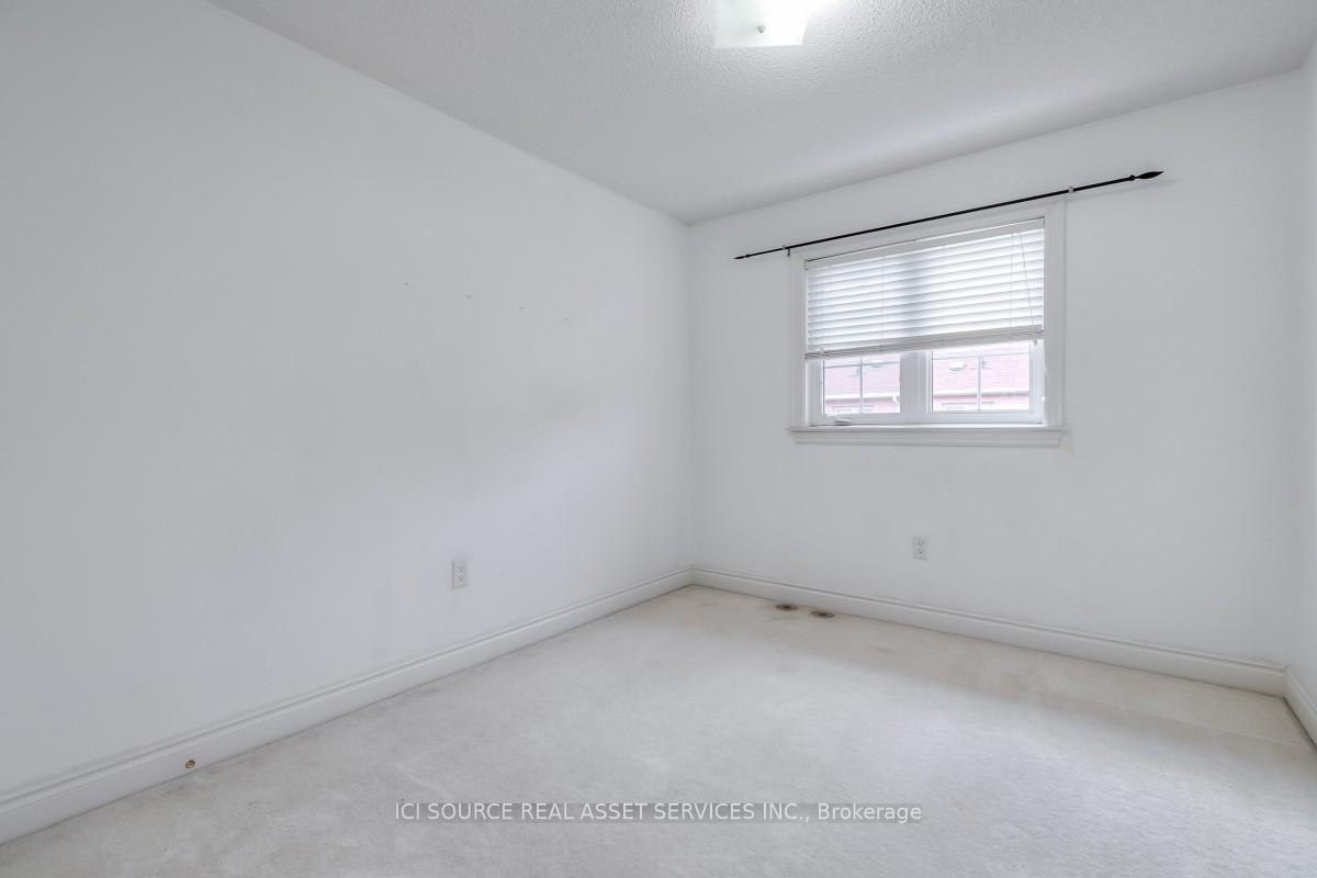 Photo 10 of 15 George Bogg Road, Vaughan, East Woodbridge — HOMEH