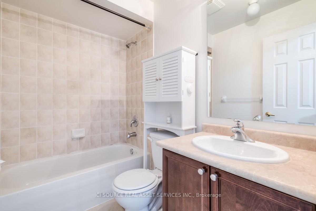 Photo 11 of 15 George Bogg Road, Vaughan, East Woodbridge — HOMEH