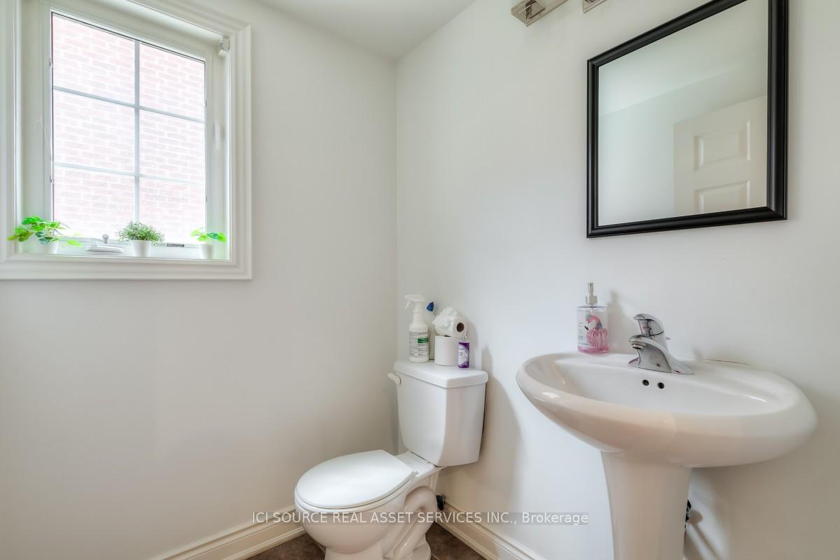 Photo 14 of 15 George Bogg Road, Vaughan, East Woodbridge — HOMEH