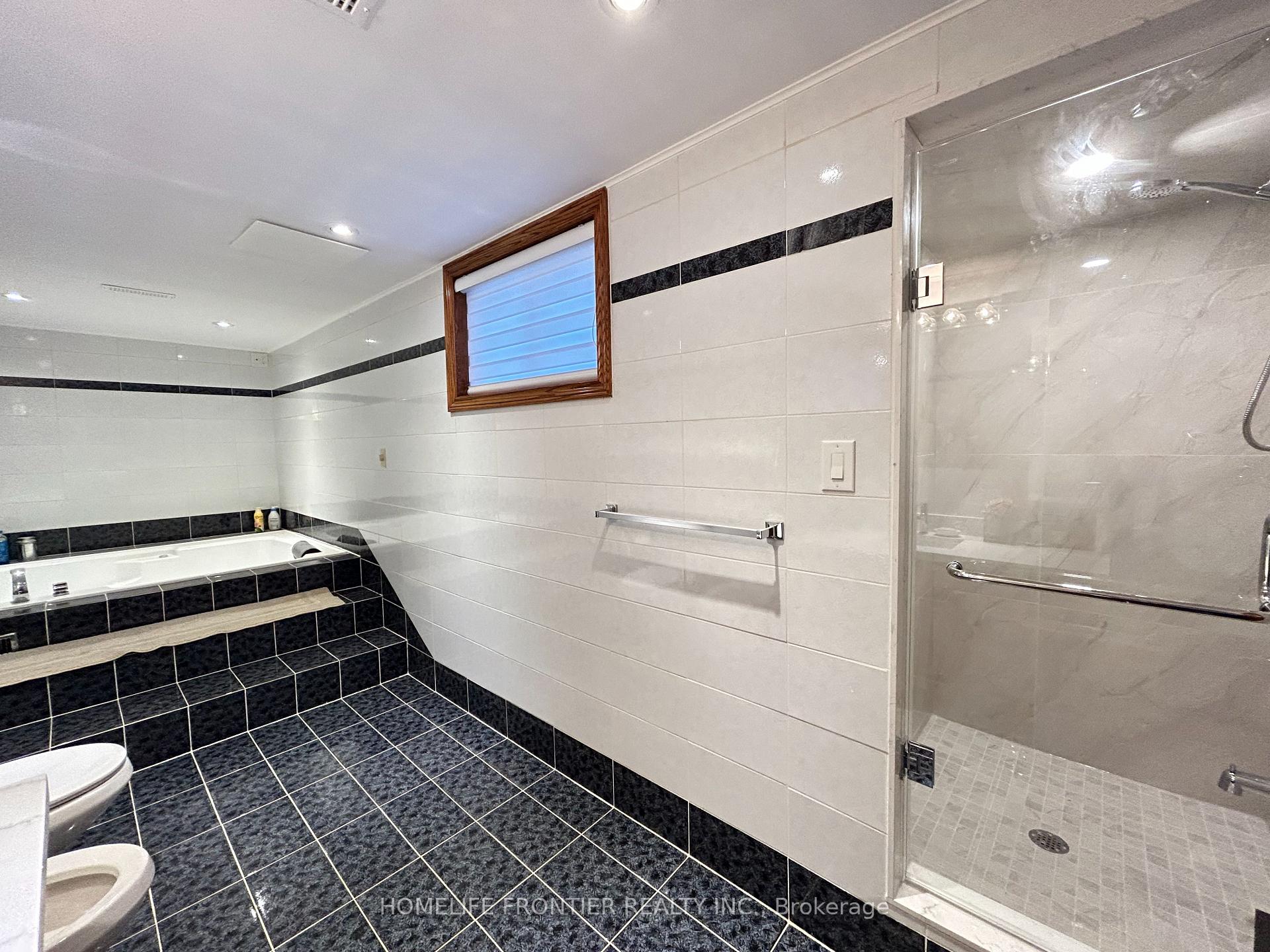 Photo 23 of Unit Lower, 118 Torran Road, Vaughan, Islington Woods — HOMEH