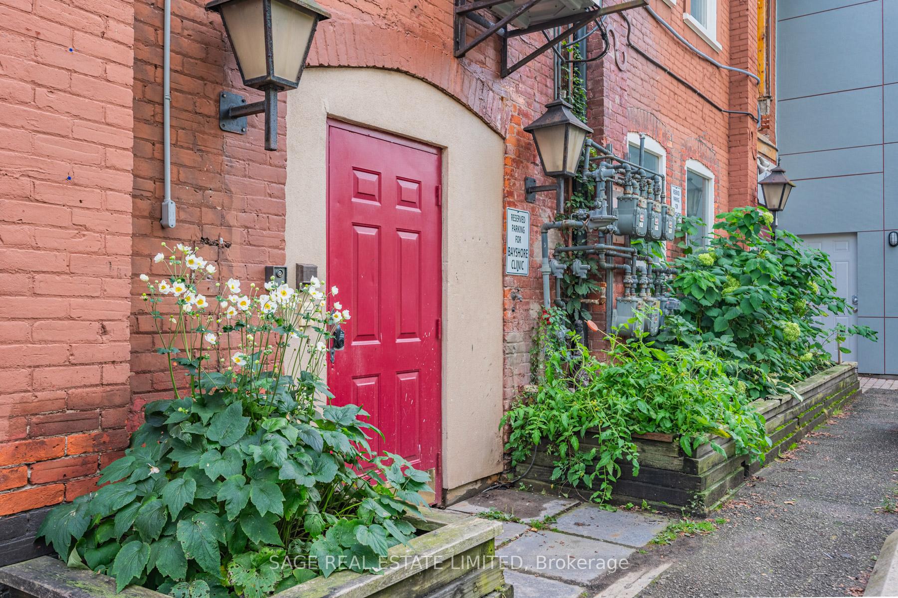 Photo 12 of Unit 9, 14 Cross Street, Hamilton, Dundas — HOMEH