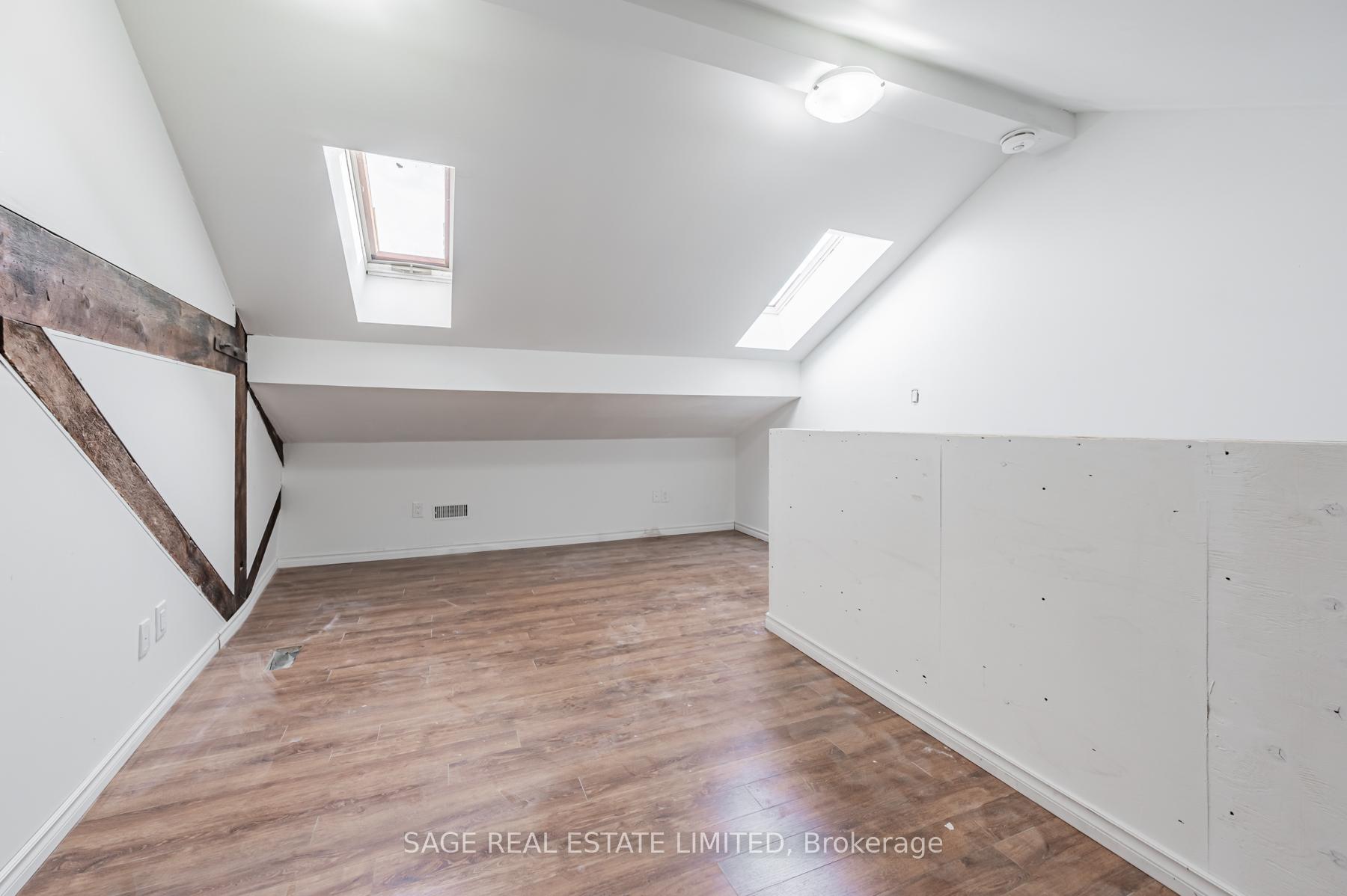Photo 23 of Unit 9, 14 Cross Street, Hamilton, Dundas — HOMEH