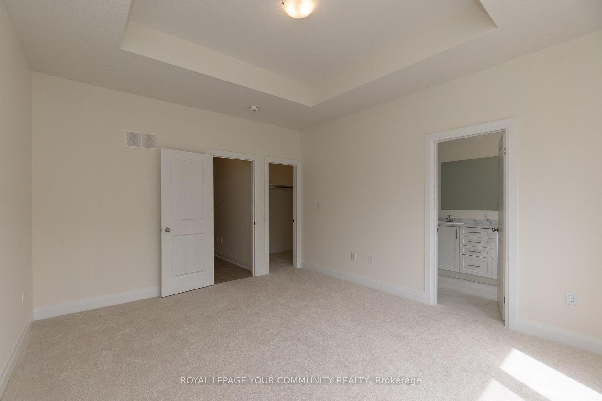 Photo 12 of 11 Kinloss Street, Vaughan, Kleinburg — HOMEH
