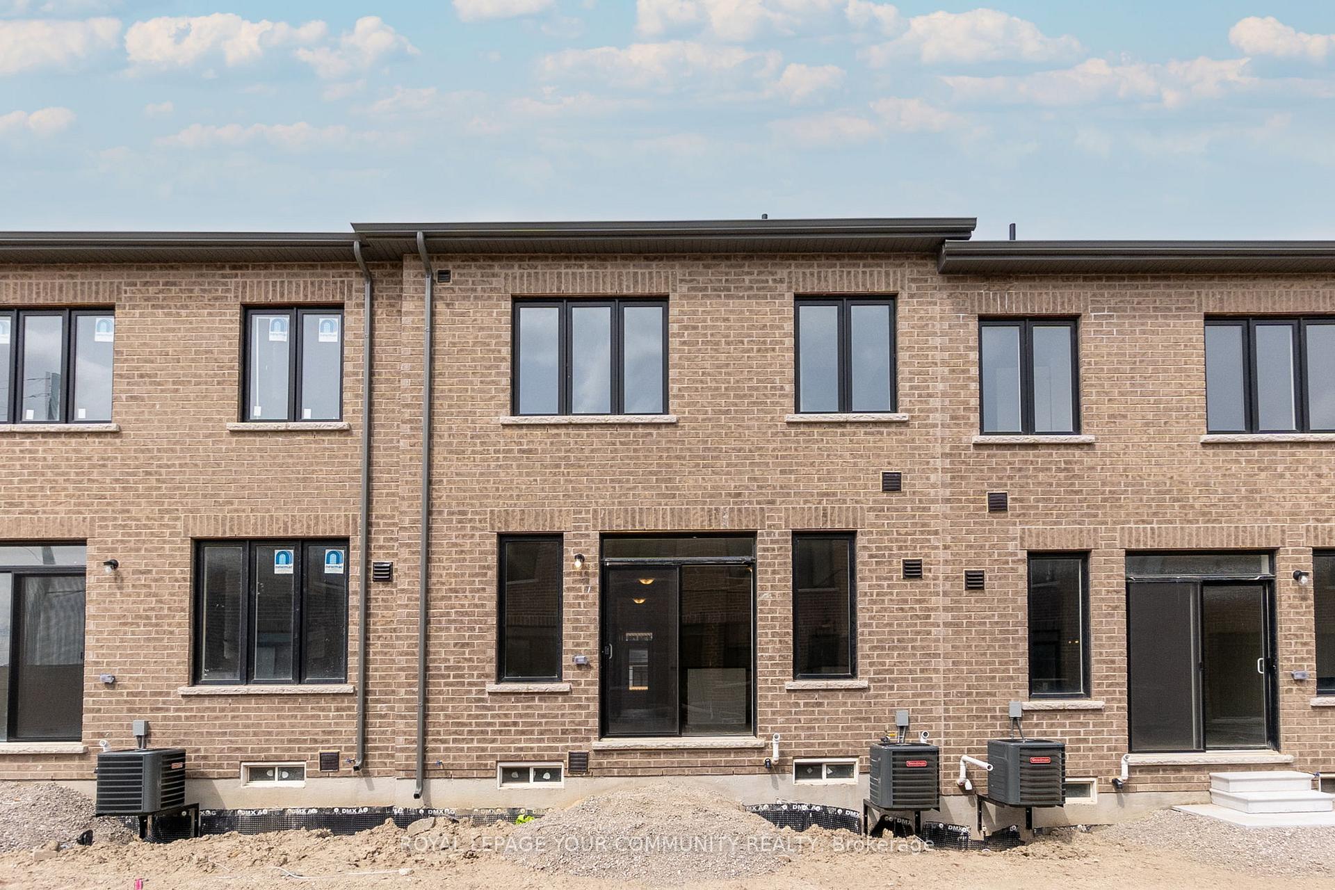 Photo 15 of 11 Kinloss Street, Vaughan, Kleinburg — HOMEH