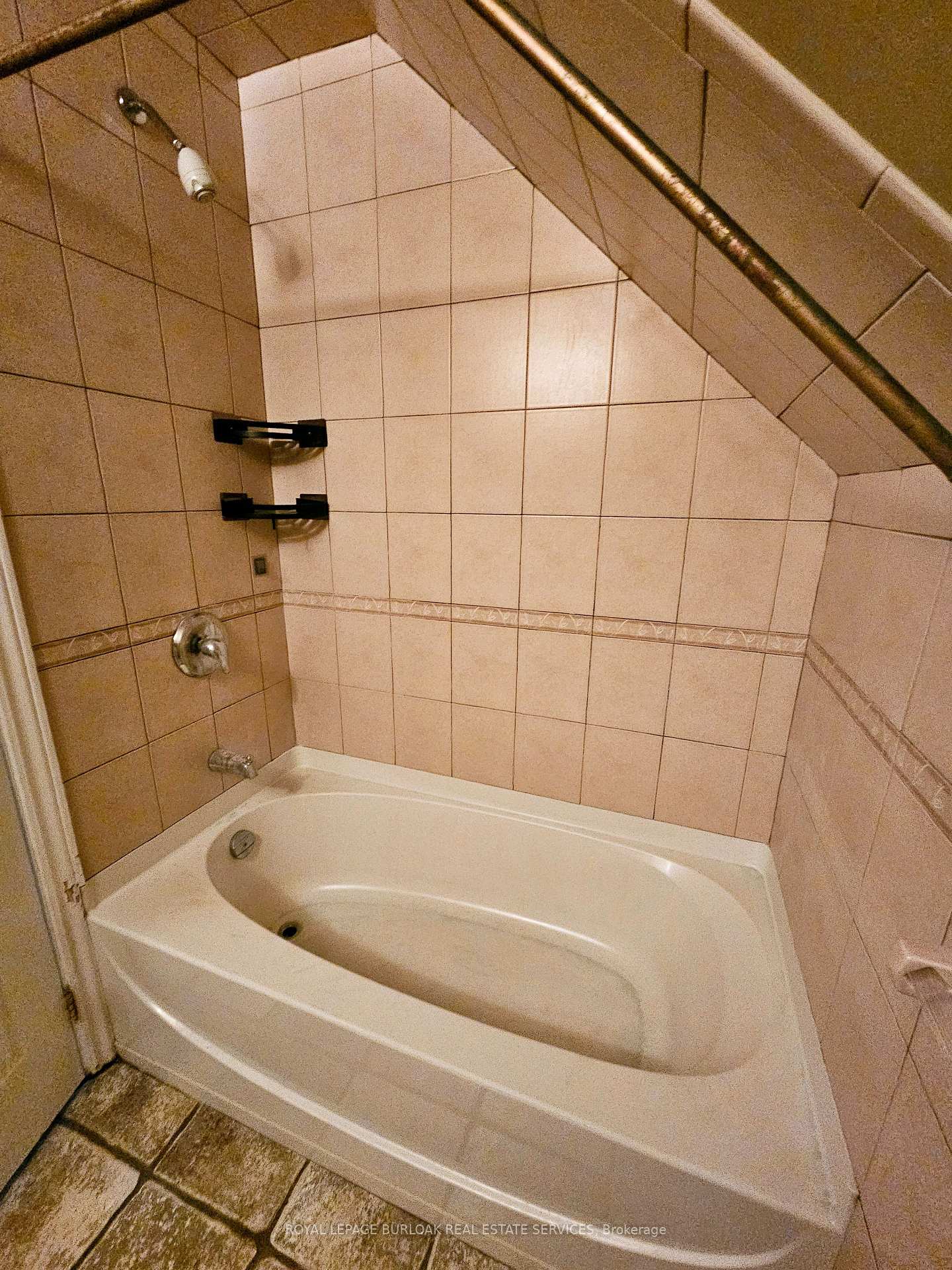 Photo 6 of Unit 5, 947 Main Street E, Hamilton, Gibson — HOMEH