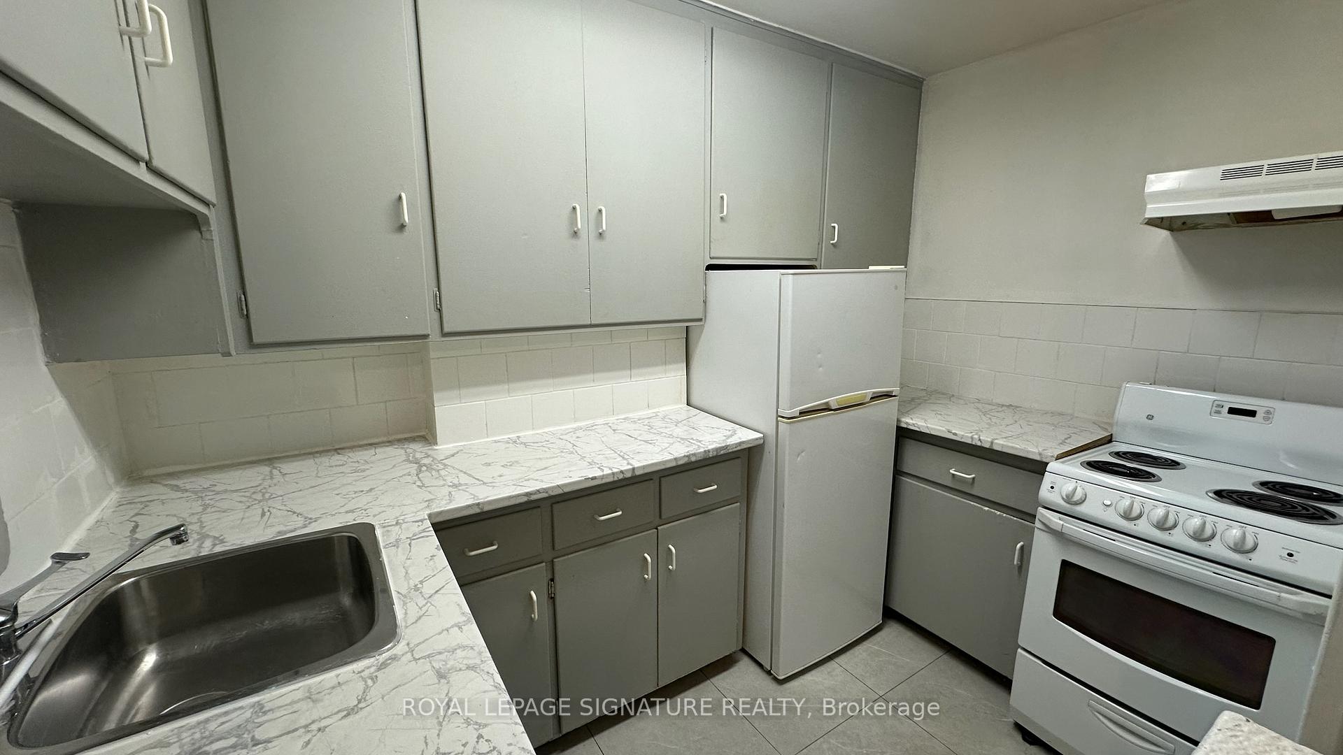 Photo 7 of Unit 2, 48 David Street, Brampton, Downtown Brampton — HOMEH