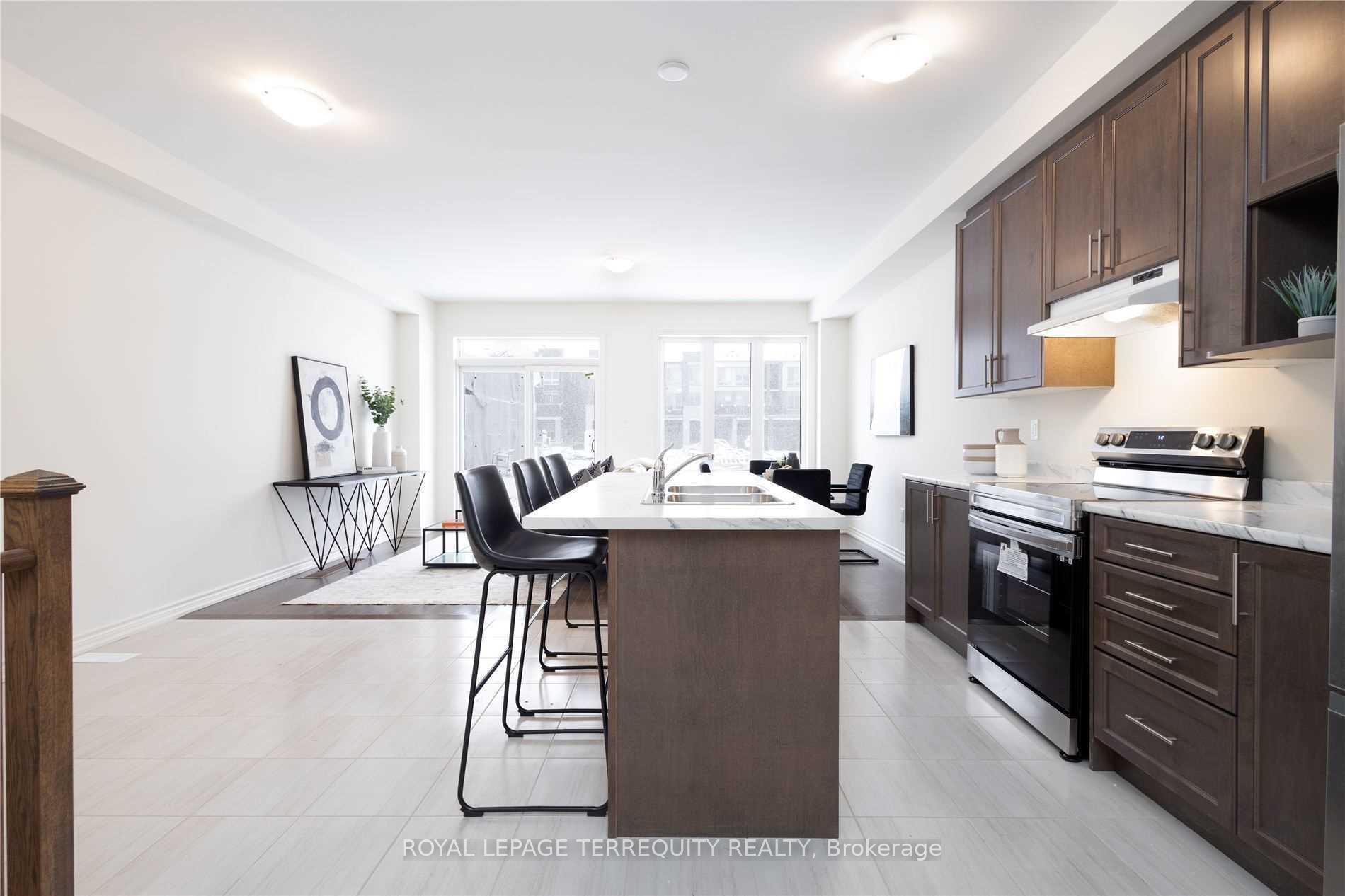 Photo 14 of 118 Adventura Road, Brampton, Northwest Brampton — HOMEH