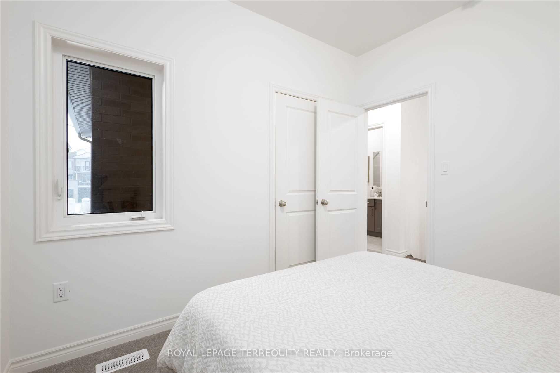 Photo 21 of 118 Adventura Road, Brampton, Northwest Brampton — HOMEH