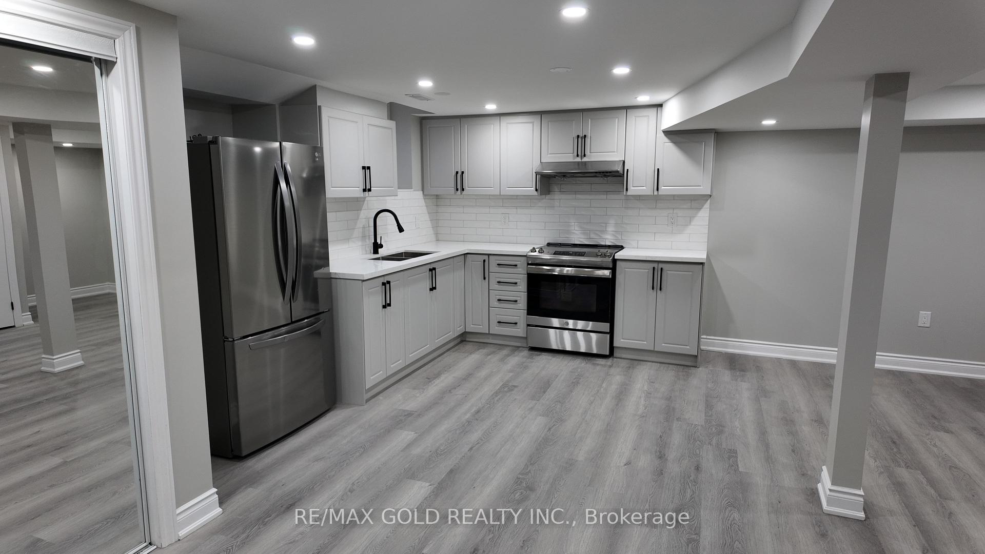 Photo 1 of 20 Hall Crescent, Brampton, Northwood Park — HOMEH