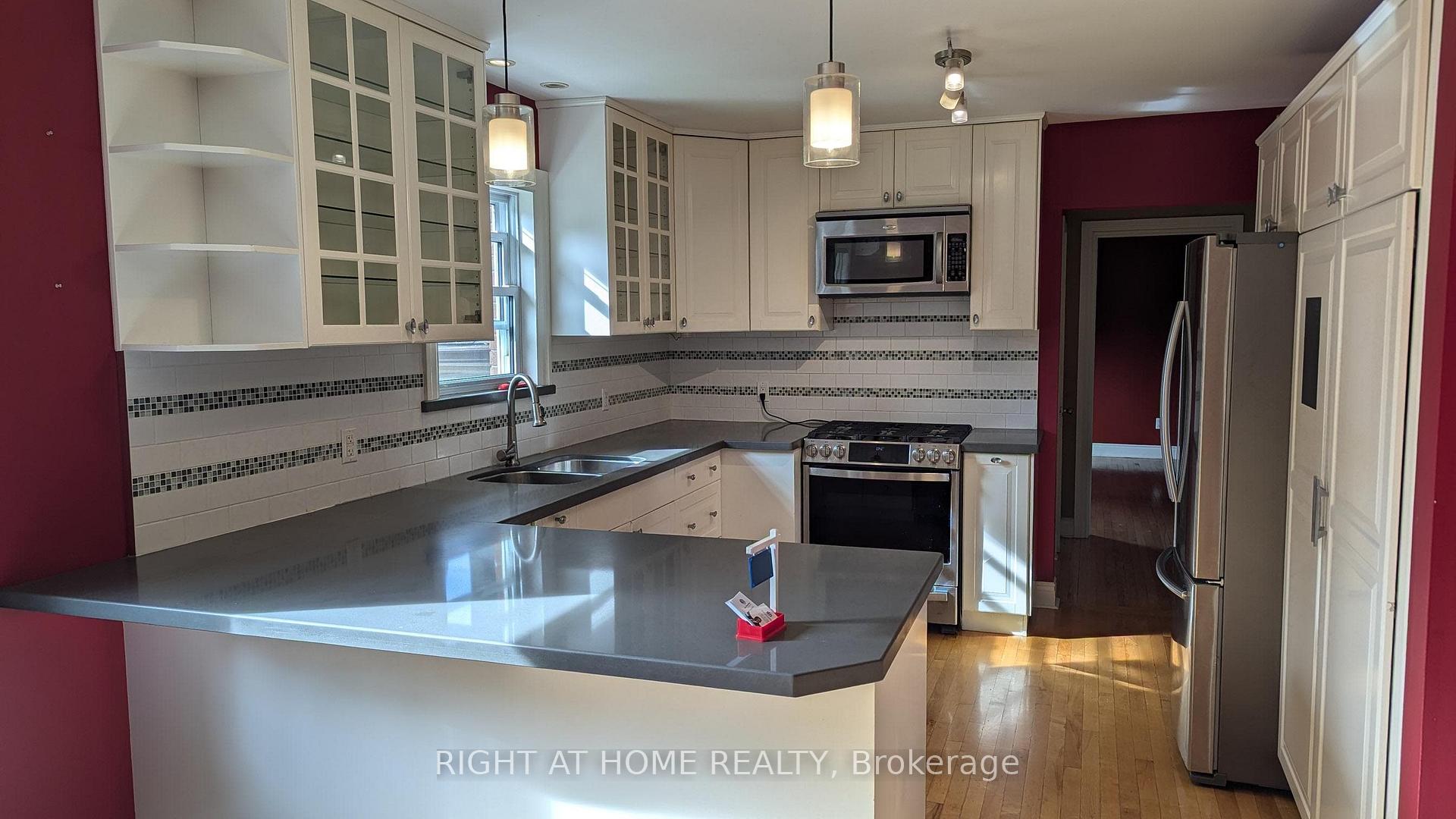Photo 1 of 210 Prince Edward Drive S, Etobicoke, Stonegate-Queensway — HOMEH