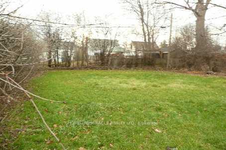 Photo 6 of 21 Pleasantview Avenue, Brampton, Brampton West — HOMEH