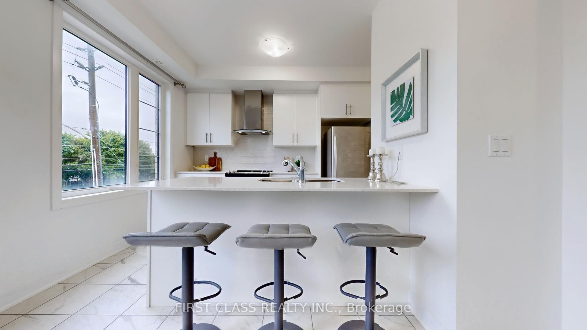 Photo 10 of 60 Carole Bell Way, Markham, Wismer — HOMEH