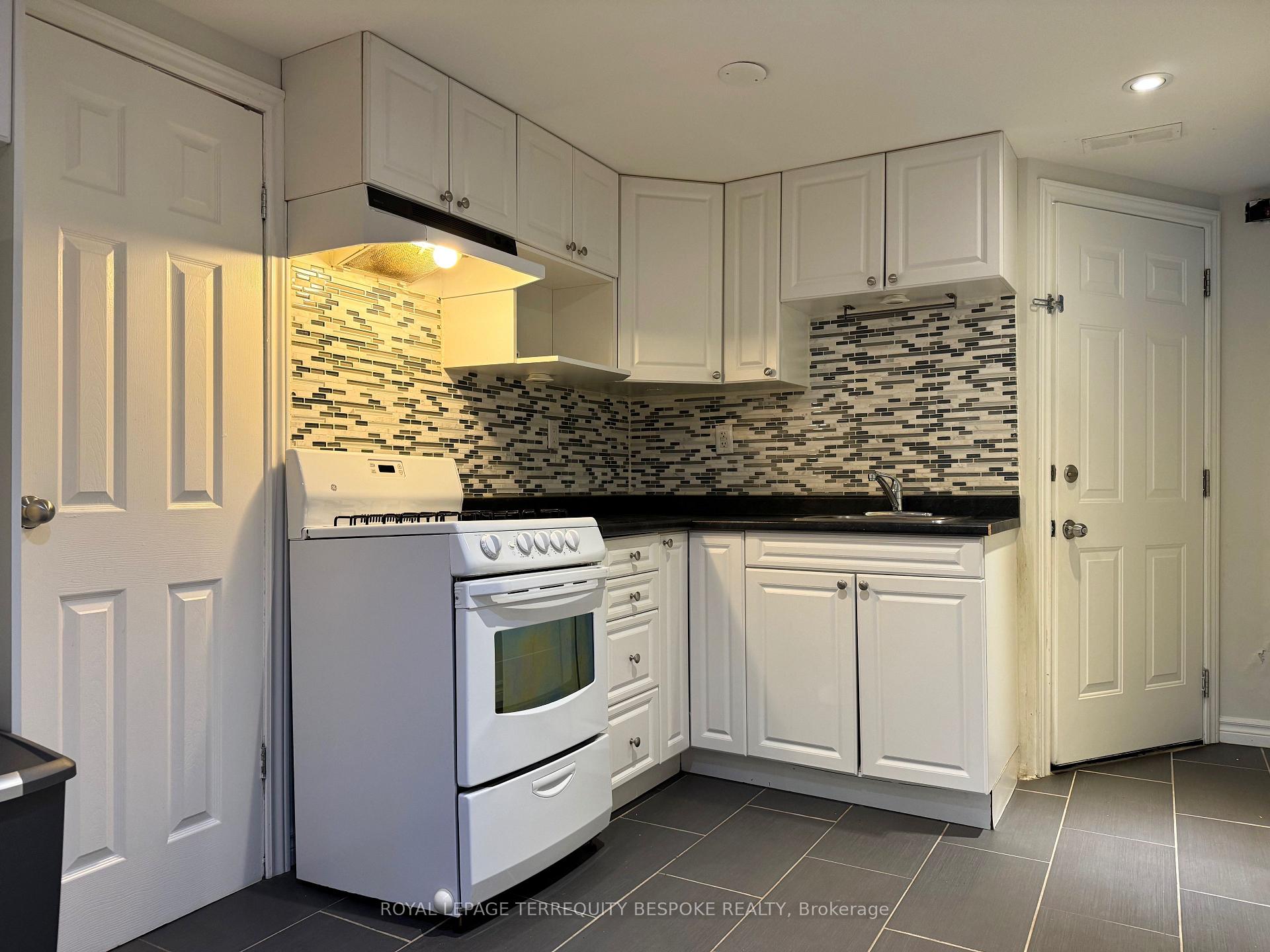 Photo 15 of Unit 1-lower, 19 Lewis Street, Toronto, South Riverdale — HOMEH