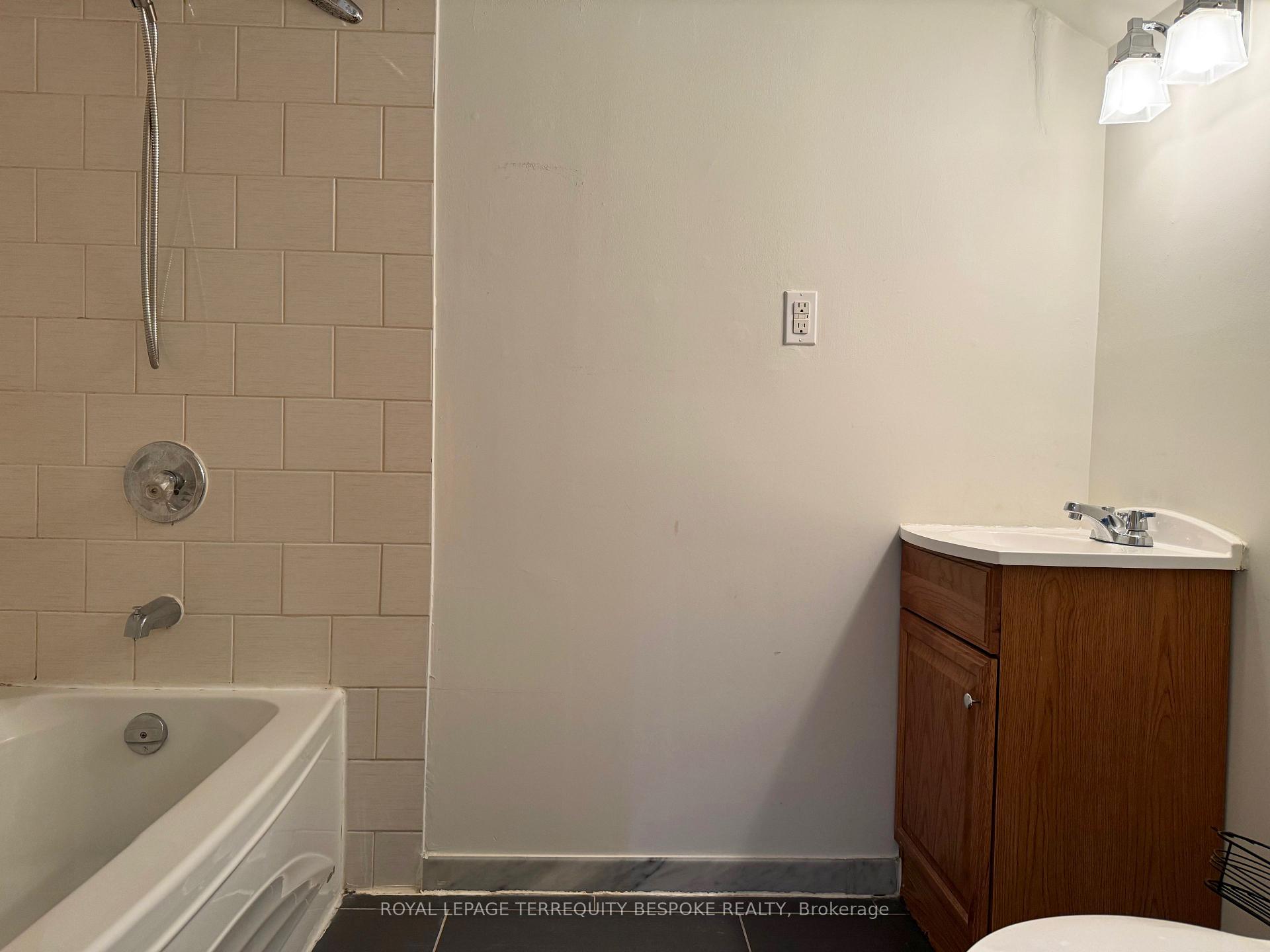 Photo 18 of Unit 1-lower, 19 Lewis Street, Toronto, South Riverdale — HOMEH