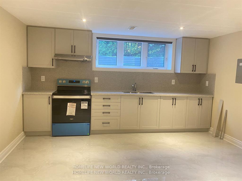 Photo 2 of Unit lower, 22 Markham Road, Scarborough, Scarborough Village — HOMEH