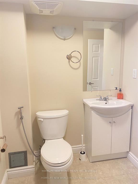 Photo 6 of Unit lower, 22 Markham Road, Scarborough, Scarborough Village — HOMEH